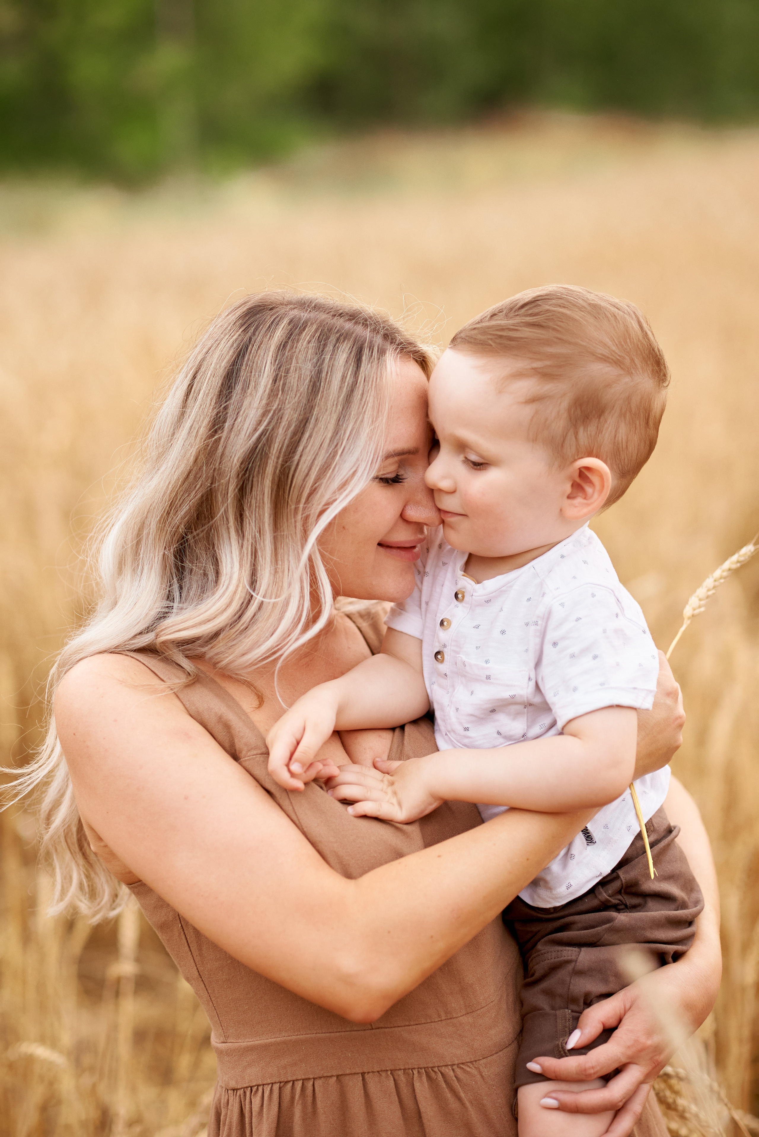 В пшеничном поле. Семейный и детский фотограф в г. Ногинске Ангелина Хасанова