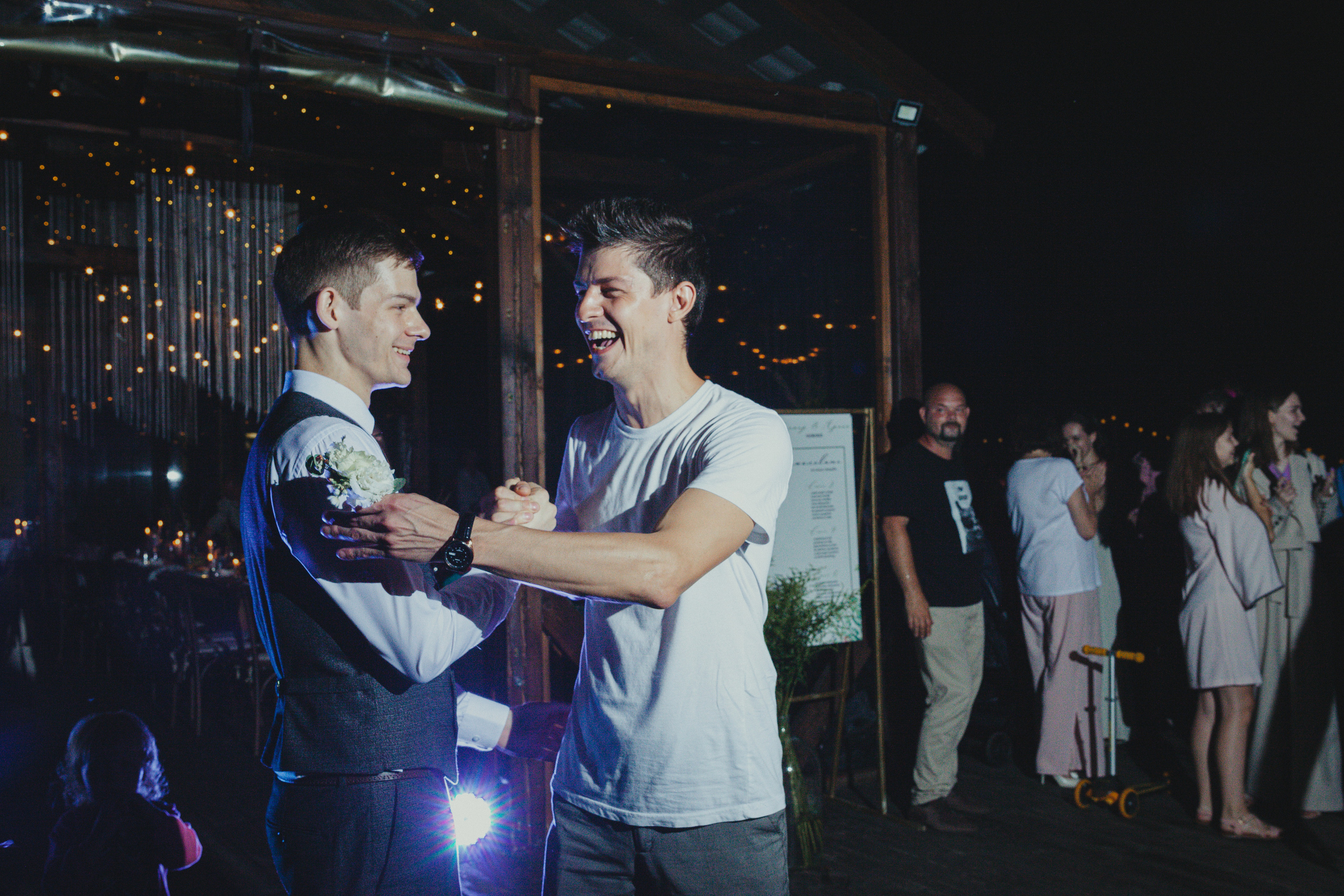 Виктор и Арина 5 августа 2022 год. Главная