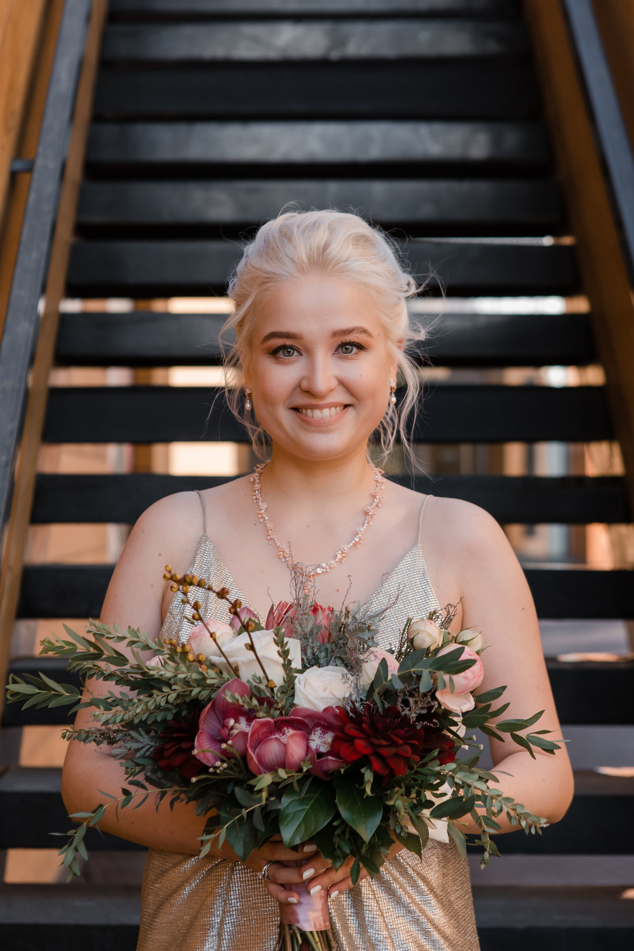 Александр и Ольга. Видеосъемка и фотосъемка свадеб. Фотограф и оператор на свадьбу. Видеосъемка подкастов, собственная видео-фотостудии. Предметная фотосъемка