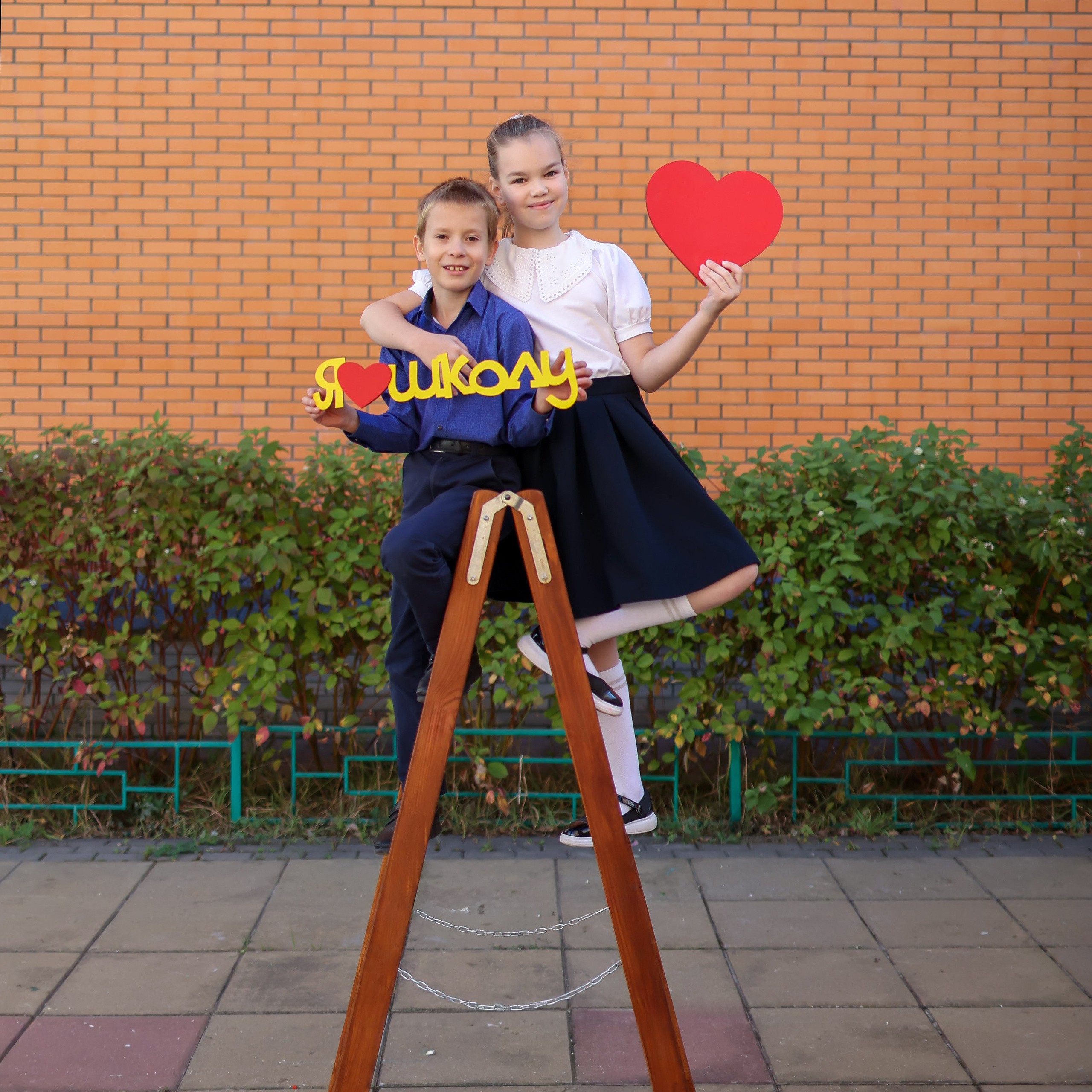 👫 Друзья. Выпускные альбомы для школы и детского сада — школьный фотограф Подольск, Троицк, Щербинка, Москва