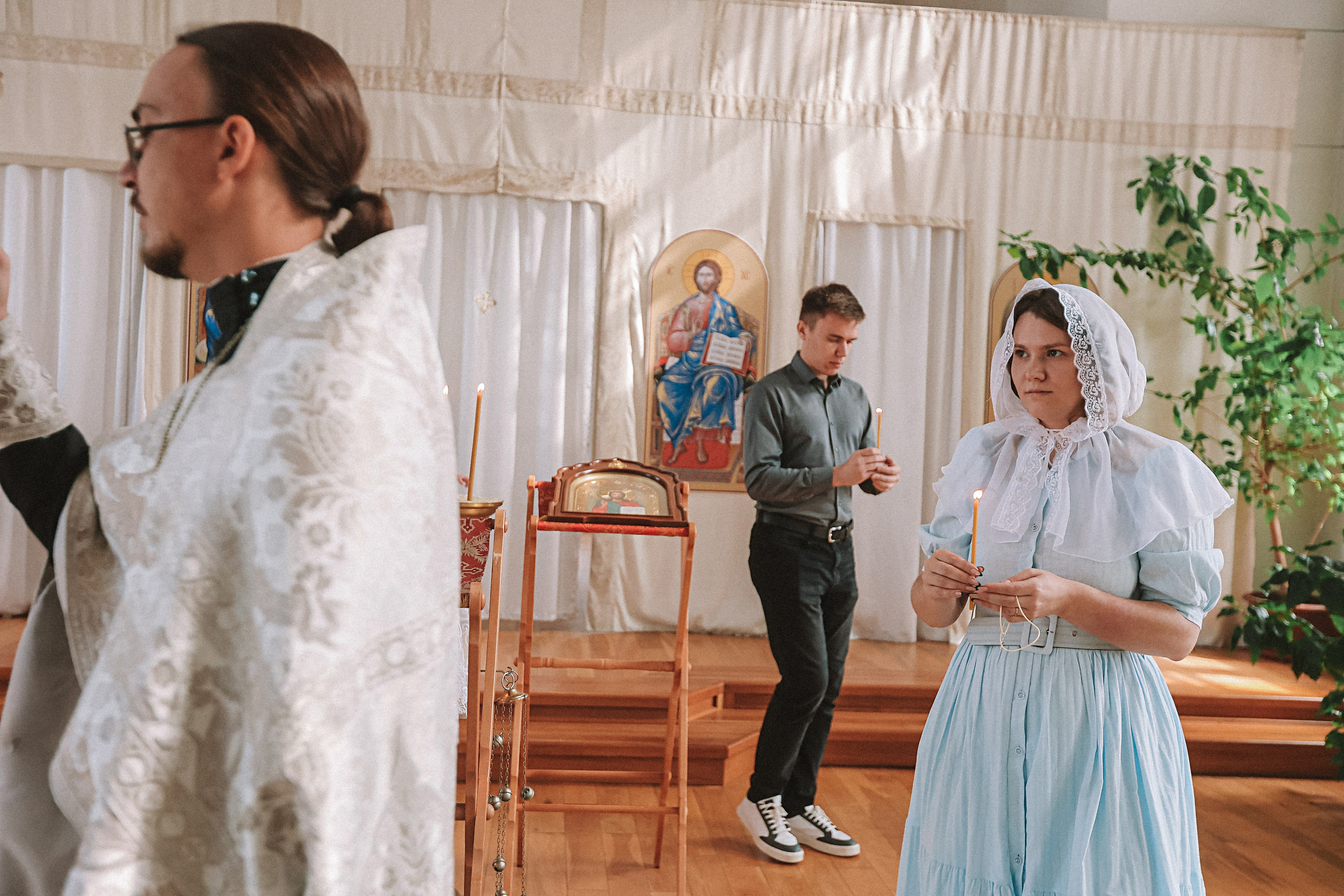 Крещение церковь около моста влюбленных. Семейный фотограф Тюмень, фотограф на роды Салмина Мария