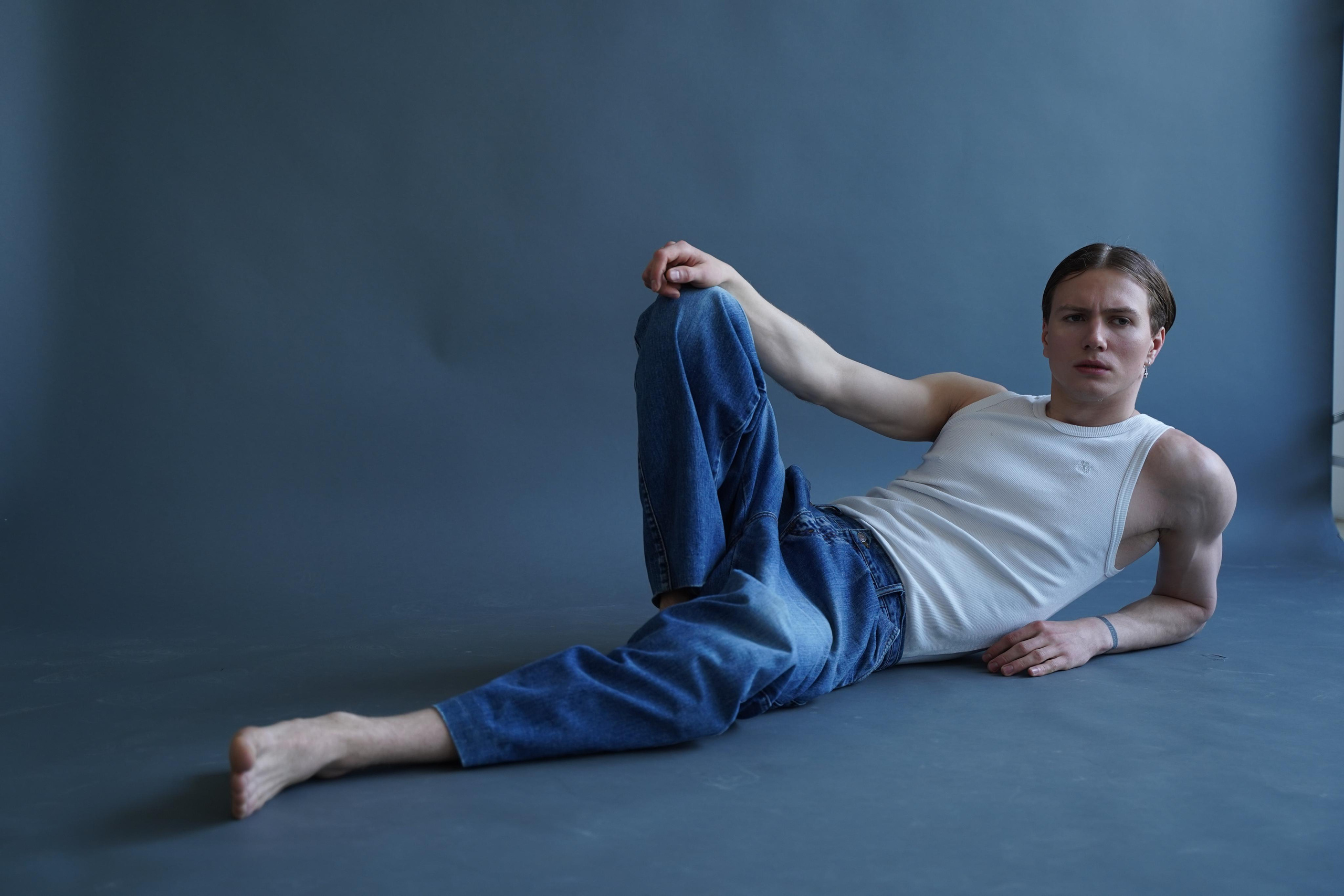 Мужская фотосессия в студии. Съемка в фотостудиях Москвы. Портретный фотограф в Москве Елена Капралова