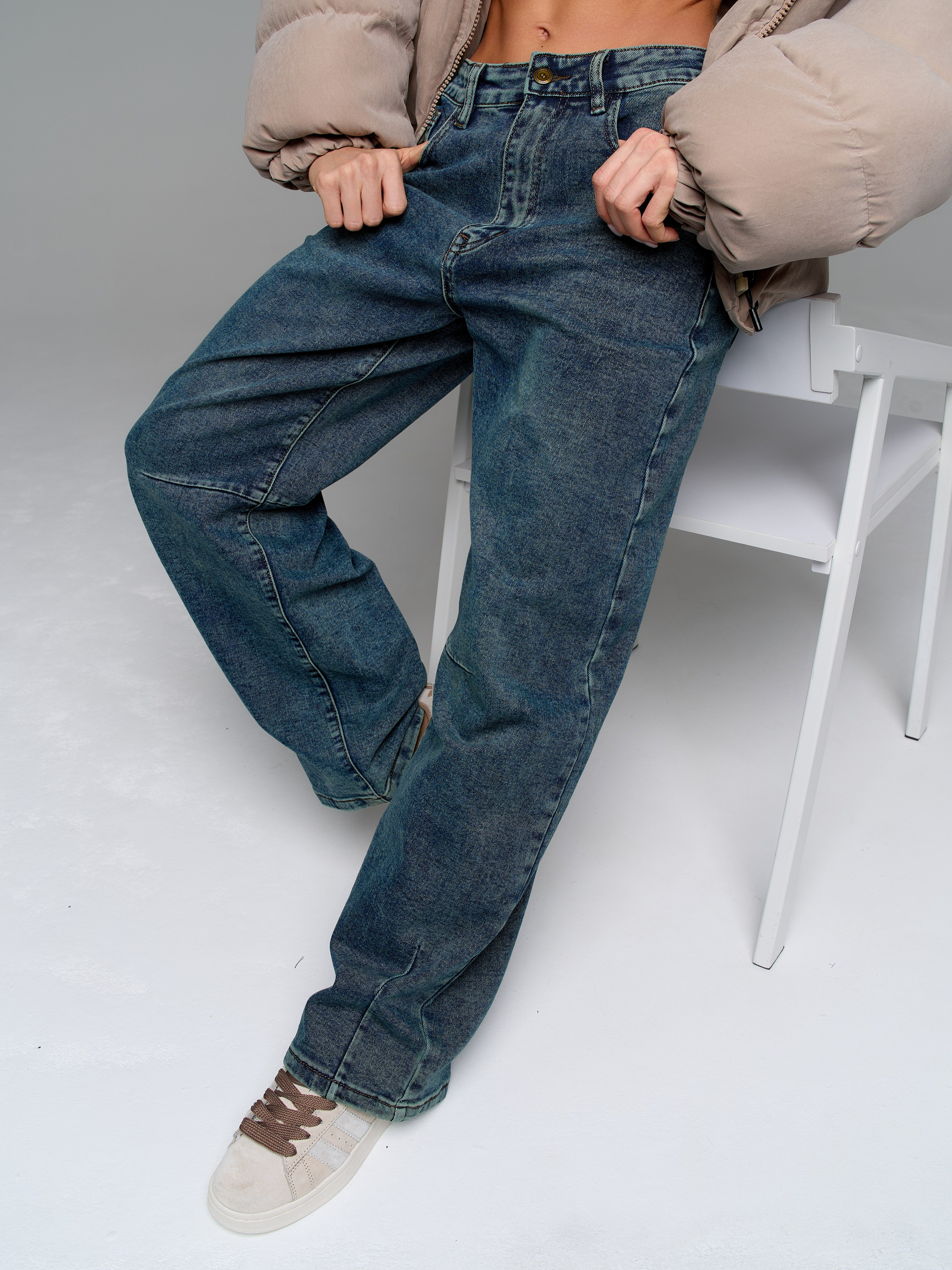 Джинсы. Фотограф для маркетплейсов в Москве