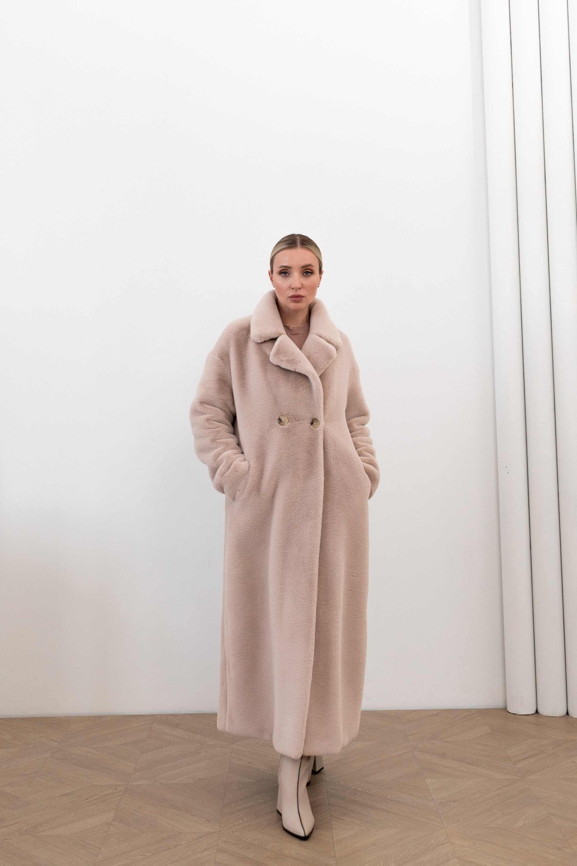 MY BEVERLY COAT — каталог. Фотограф для брендов в Санкт-Петербурге — Анита Вернер
