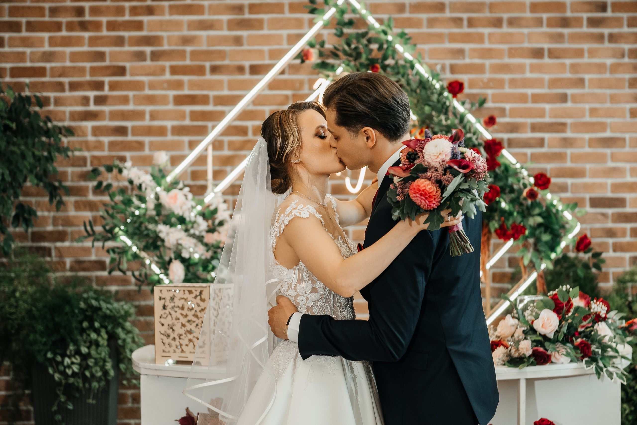 Свадебный фотограф в Екатеринбурге. Свадебная фотосъемка. Свадебный фотограф в Екатеринбурге