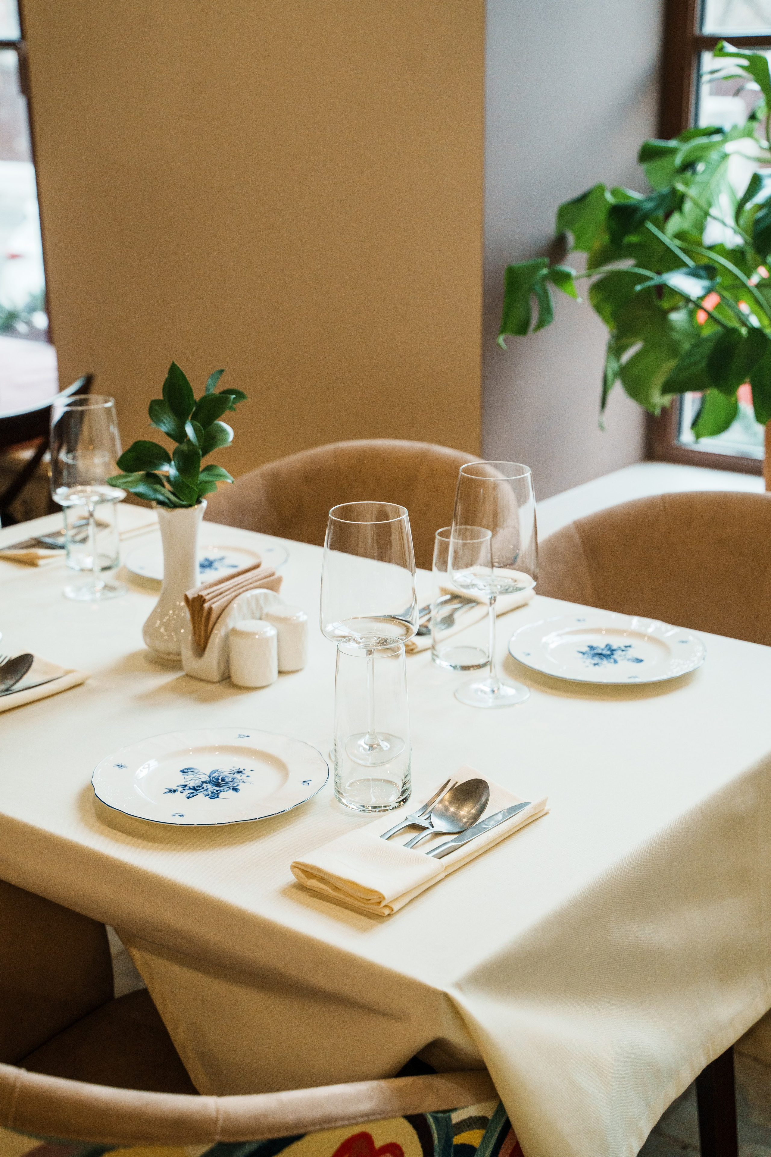 Кафе «Лисы, спички, два стола». Фотограф Казань