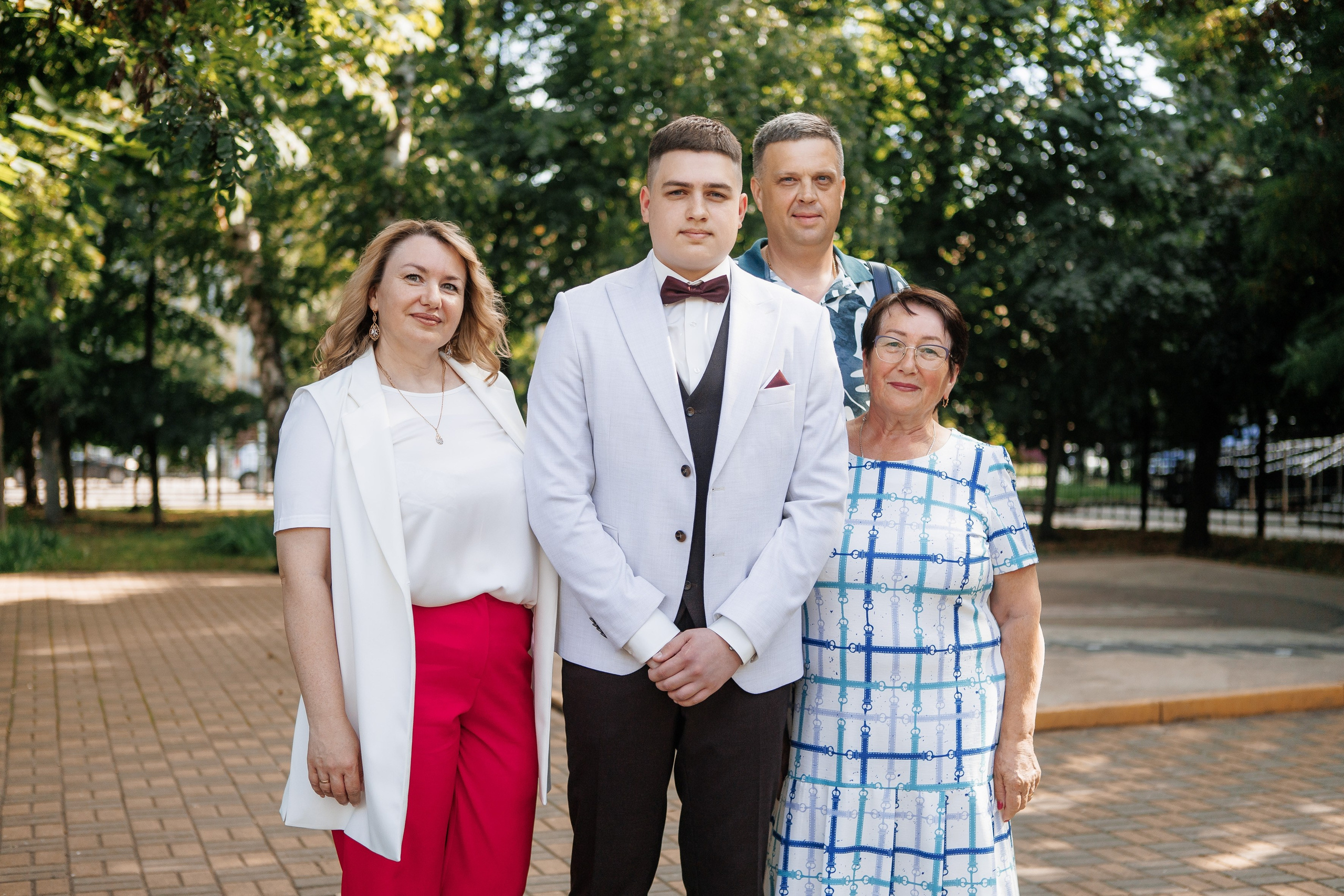 Выпускной Гимназия 12 2024 г. Свадебный и портретный Фотограф в Липецке Дмитрий Котюков