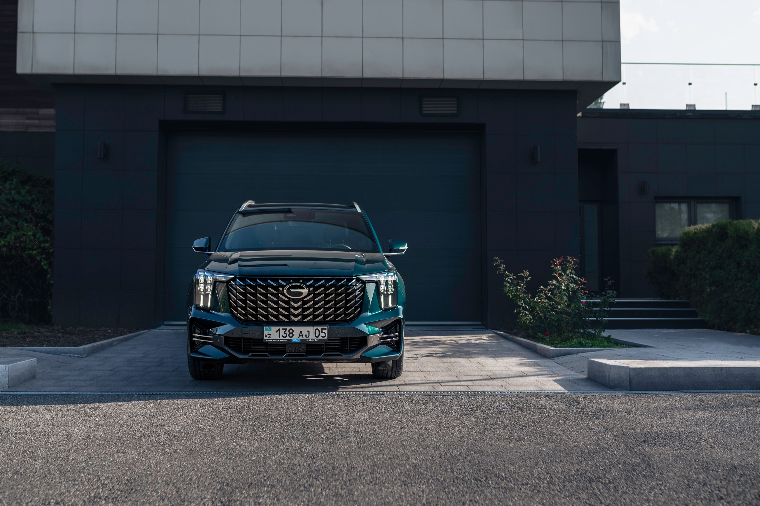 GAC GS8. Чен Станислав | Автомобильный фотограф | Алматы, Казахстан