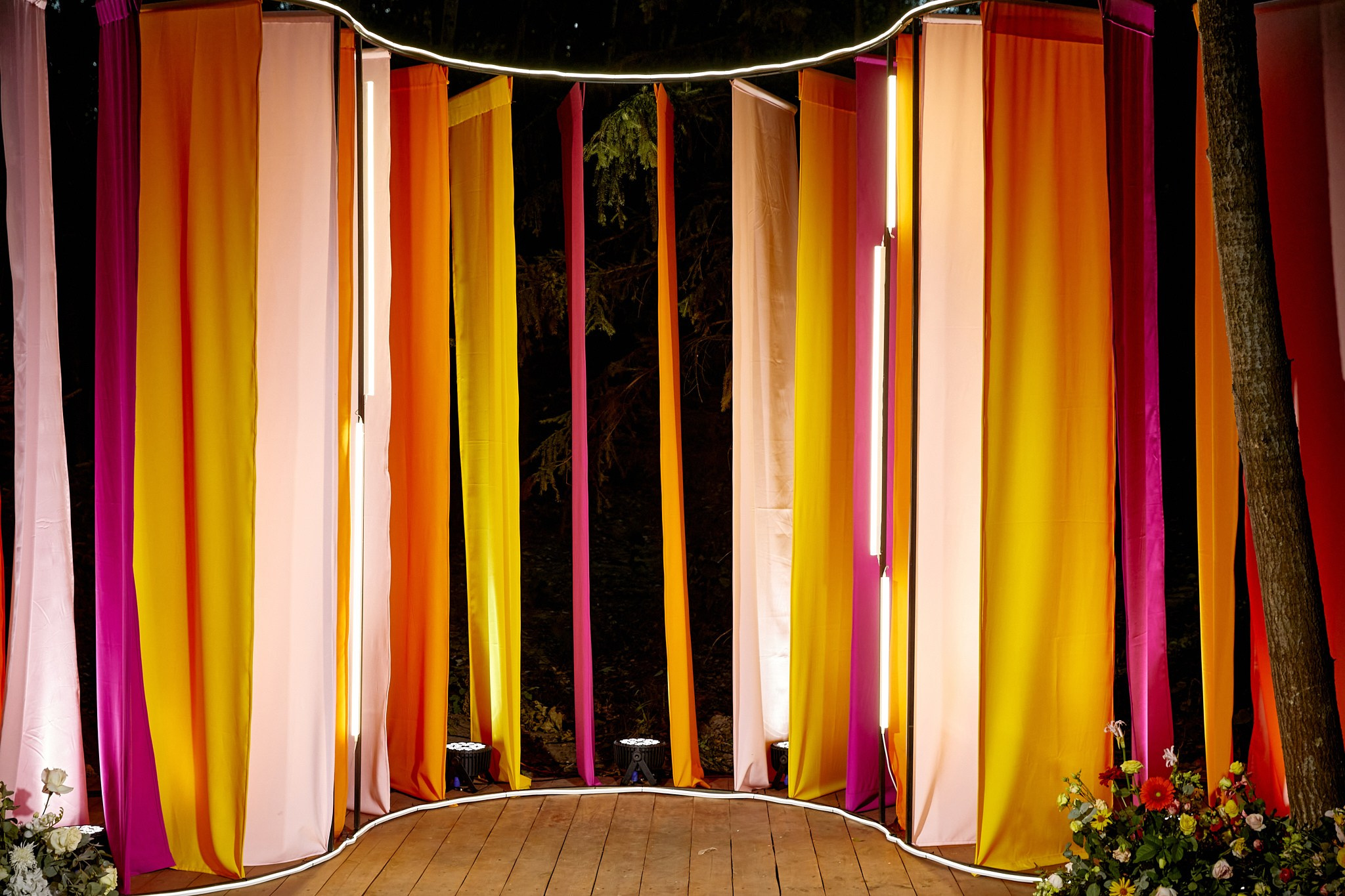 Living color — яркие и живые декорации от НикитинаДекор. Студия декора НикитинаДекор — оформление мероприятий в Ульяновске. Профессиональное создание эксклюзивных декораций