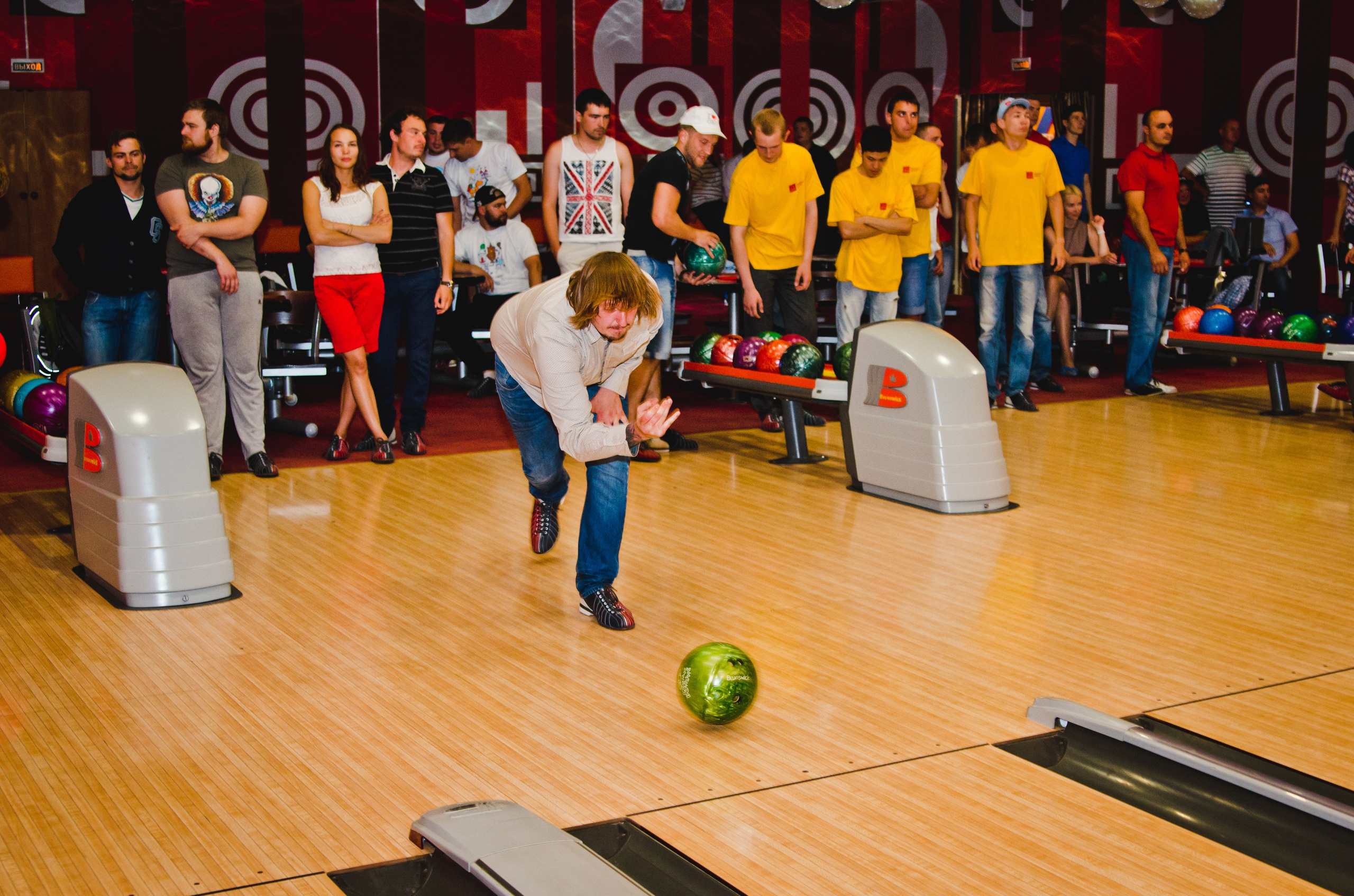 Копоратив.МТС-Теле2-Ростелеком.Боулинг. Свадебный и семейный фотограф Денис Лукьянов в Краснодаре, Краснодарском крае и Республике Крым