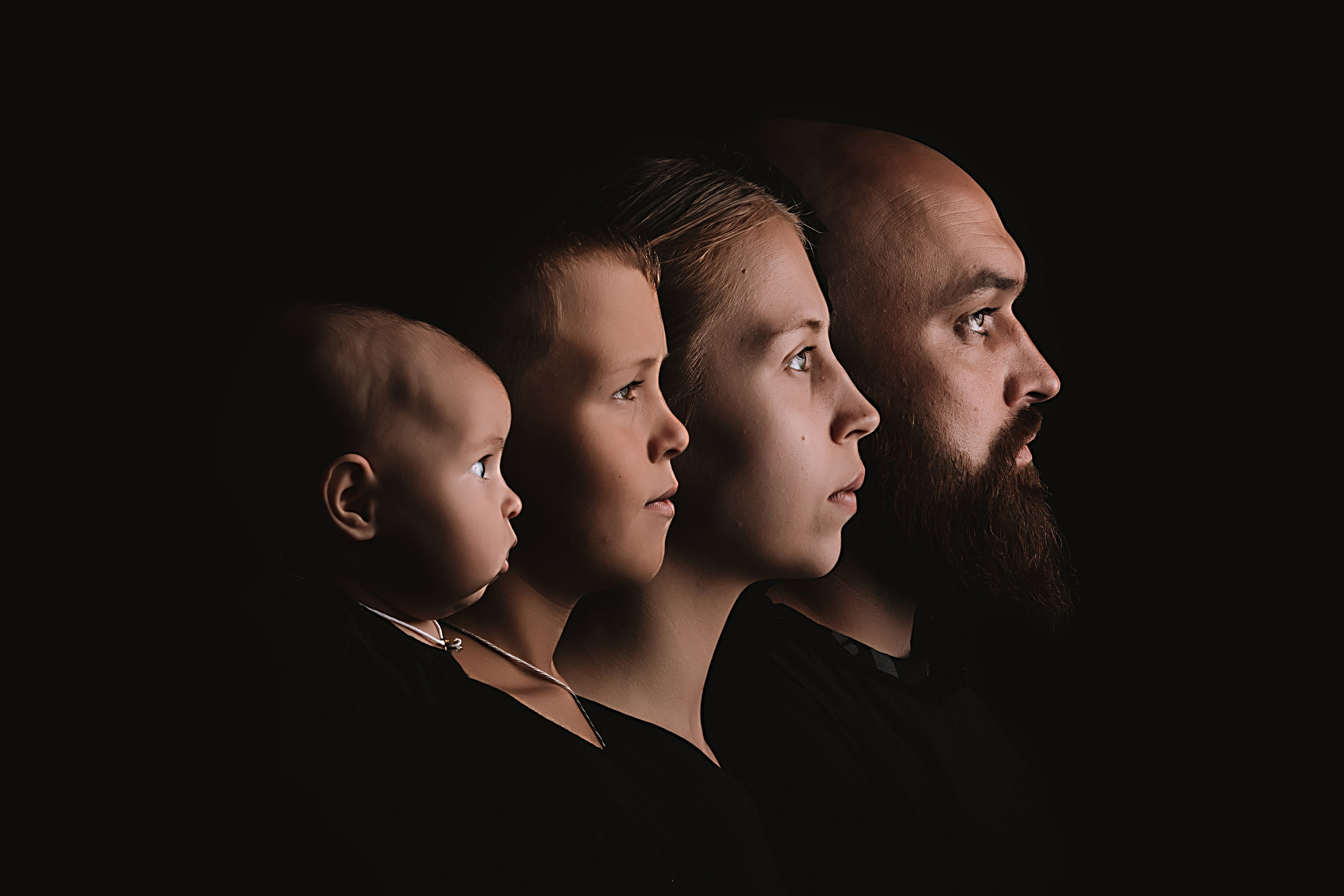 Профили. Семейный фотограф Тюмень, фотограф на роды Салмина Мария