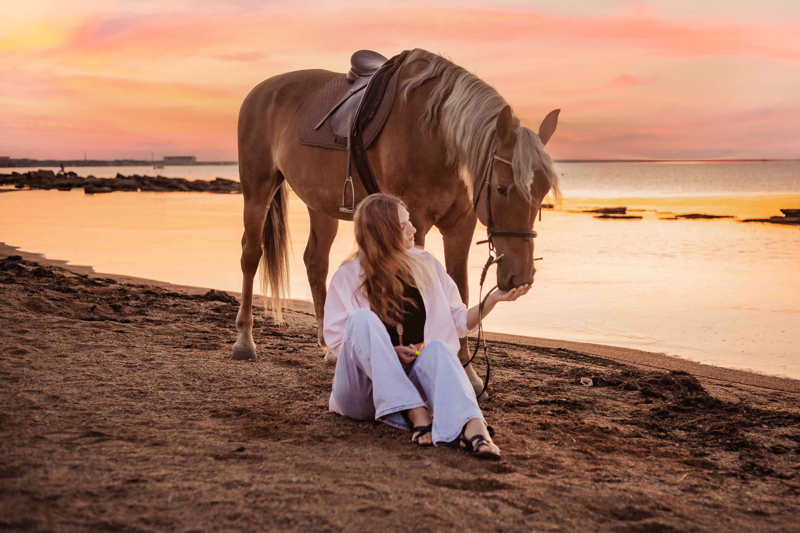 Фотосессия на море с лошадью. Фотограф в Феодосии Наталья Булгакова