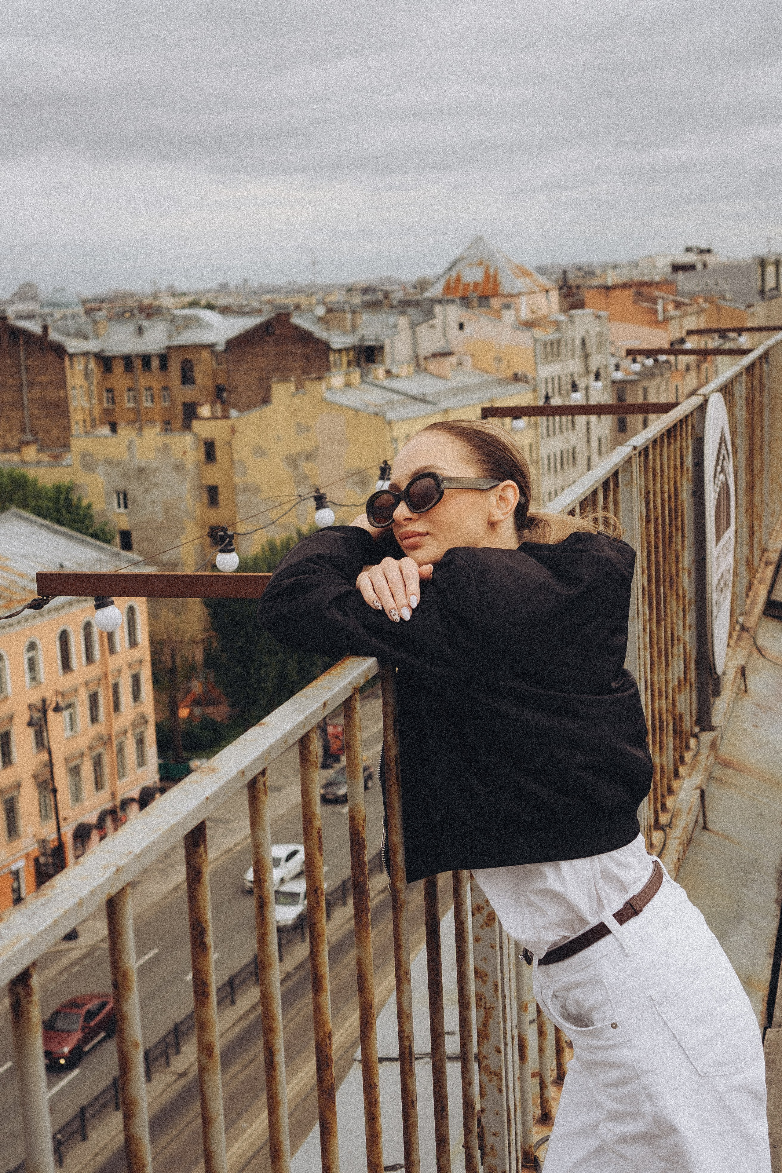 МЫ ГУЛЯЛИ ПРО КРЫШАМ ПИТЕРА. Профессиональный фотограф, Санкт-Петербург — Виктория Богомолова