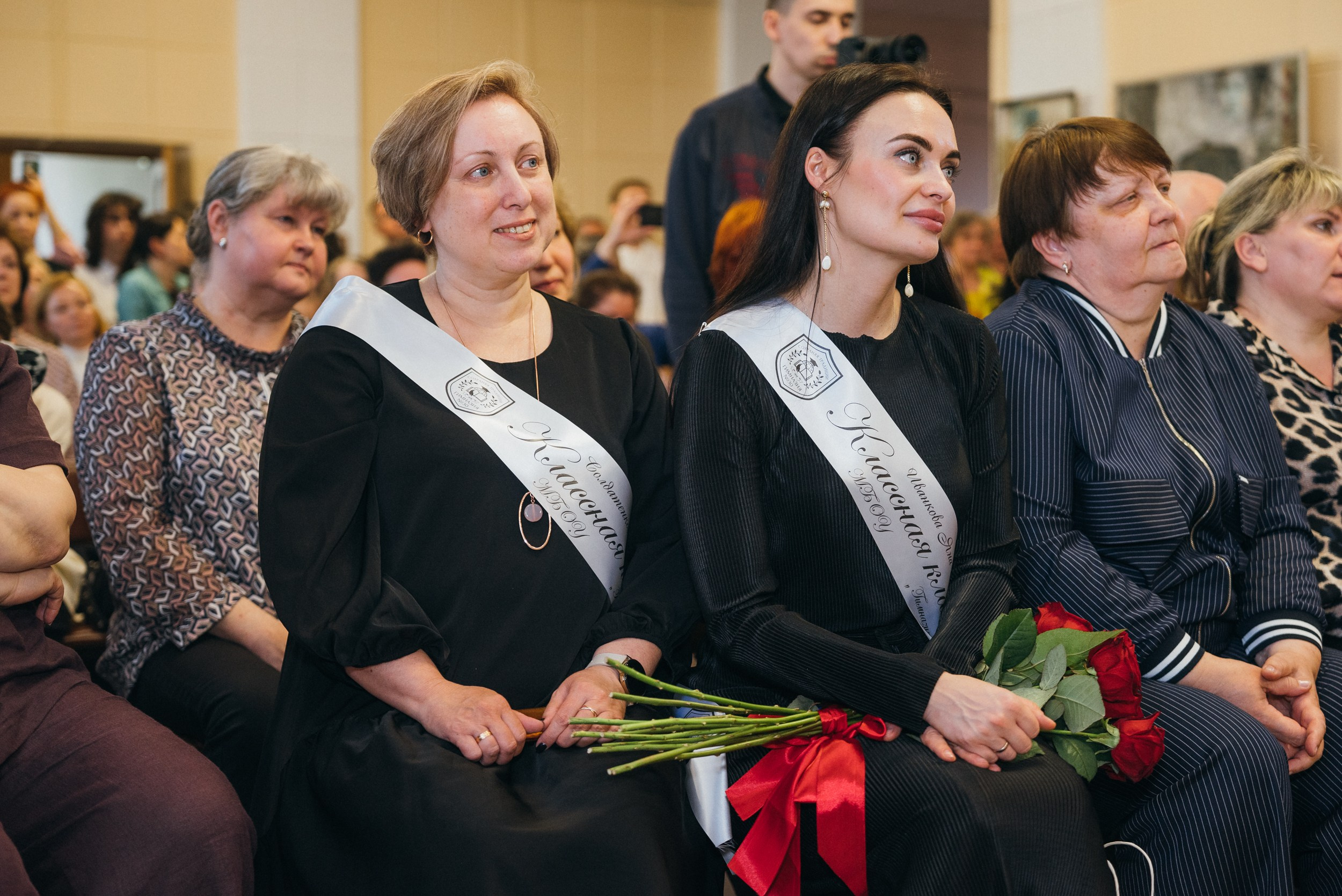 Последний звонок. 9 классы. 30 гимназия. Иваново. Семейный фотограф на крещение, венчание в Иваново Галина Скурихина