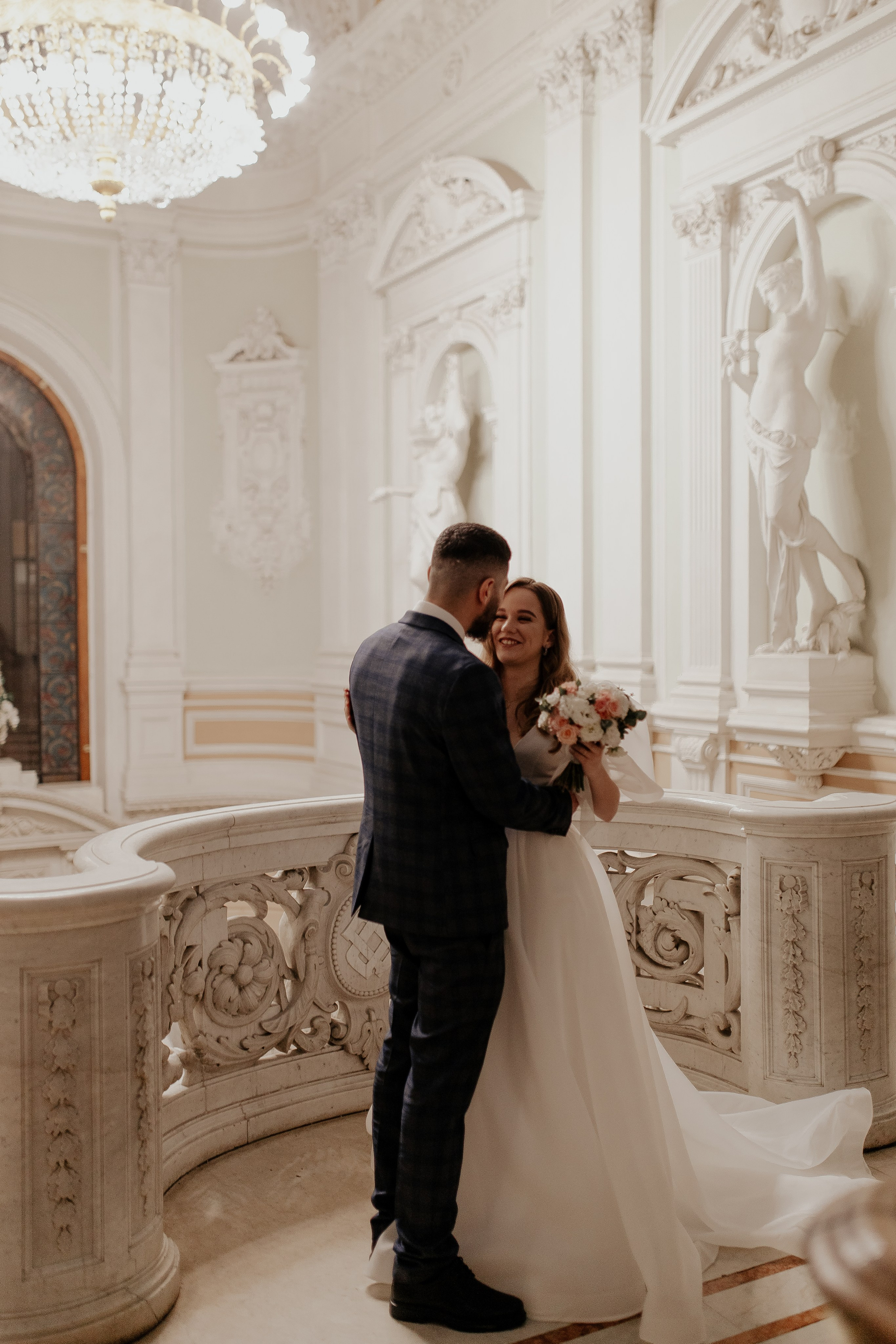 Свадьба в первом дворце бракосочетания Петербурга. Фотограф в Санкт-Петербурге Лиза Семченкова