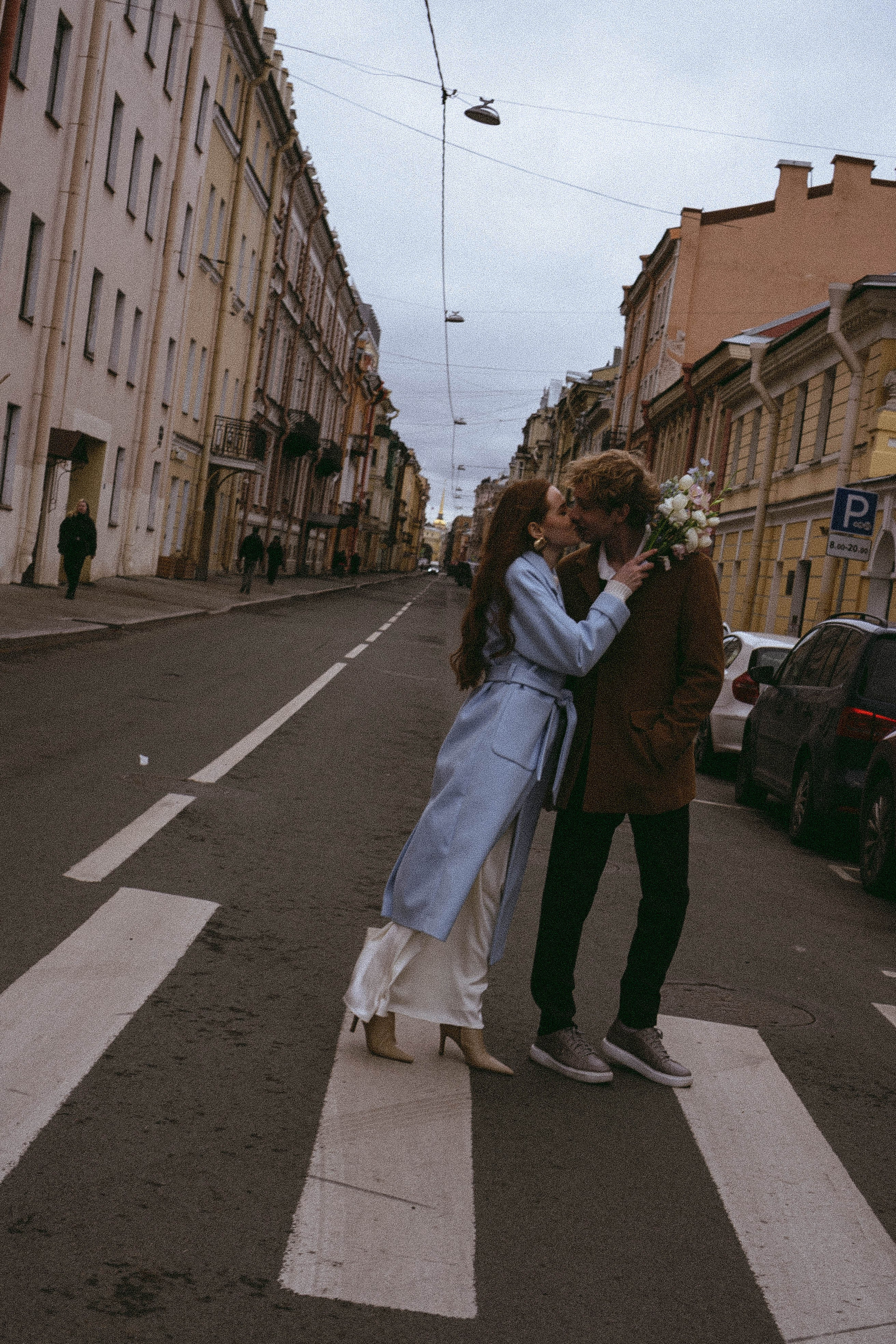 СВАДЕБНАЯ СЬЕМКА В ОТЕЛЕ. СБОРЫ ЖЕНИХА И НЕВЕСТЫ И ТАКЖЕ ТОР И ПОДГОТОВКА К ПРОГУЛКЕ И ПРОГУЛКА ПО ПЕТРОГРАДКЕ. Профессиональный фотограф, Санкт-Петербург — Виктория Богомолова