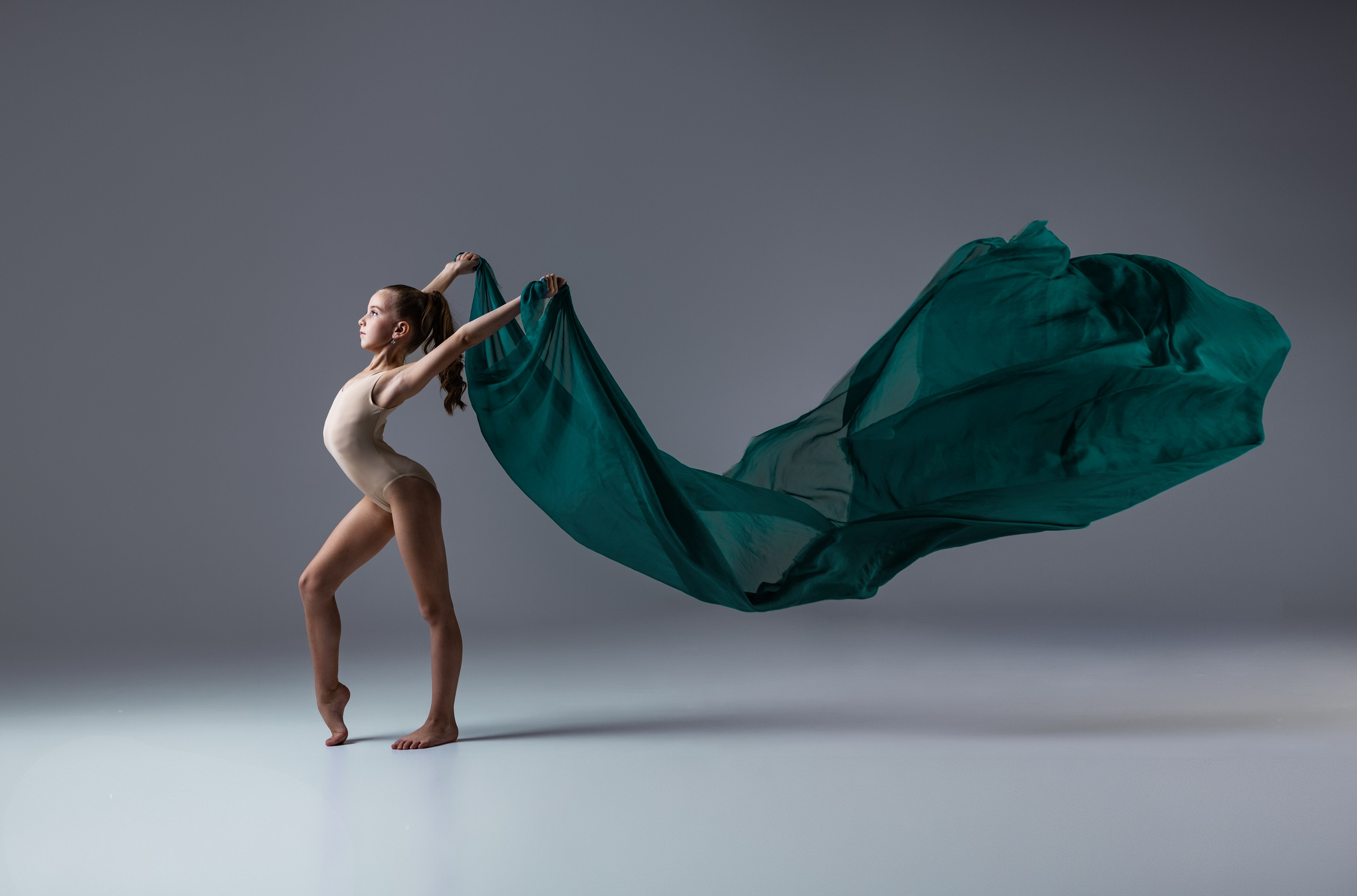 Съемка с тканью. Sport Art Photographer Moscow