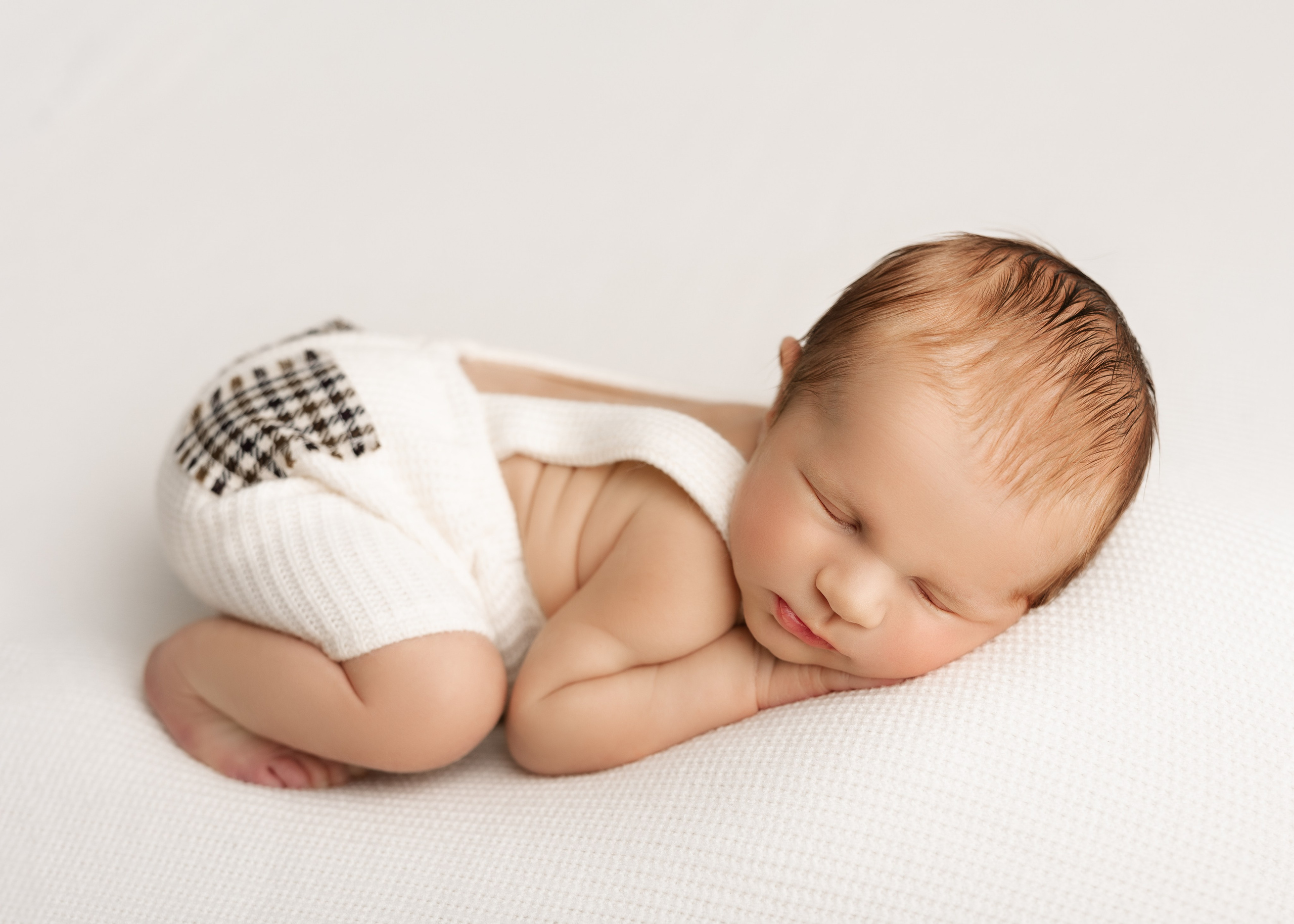 Фотосъёмка новорожденных. Фотограф Беременности и Новорождённых в Кемерово