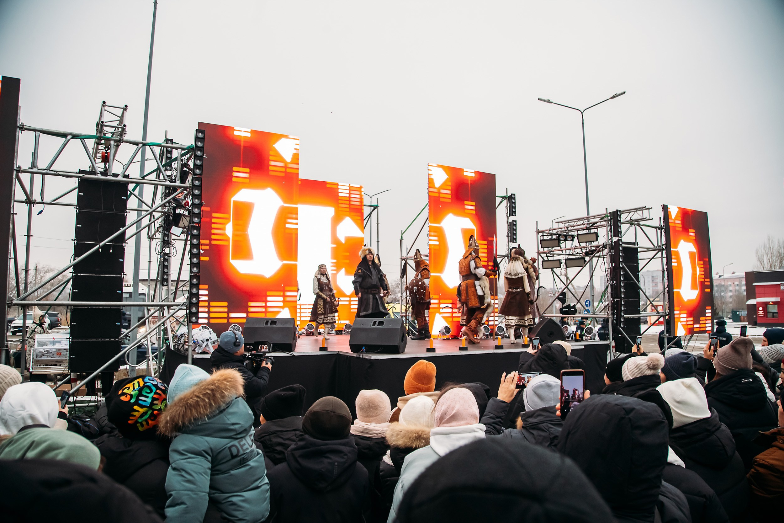 10 лет BatyrMall. Кипятком Павлодар