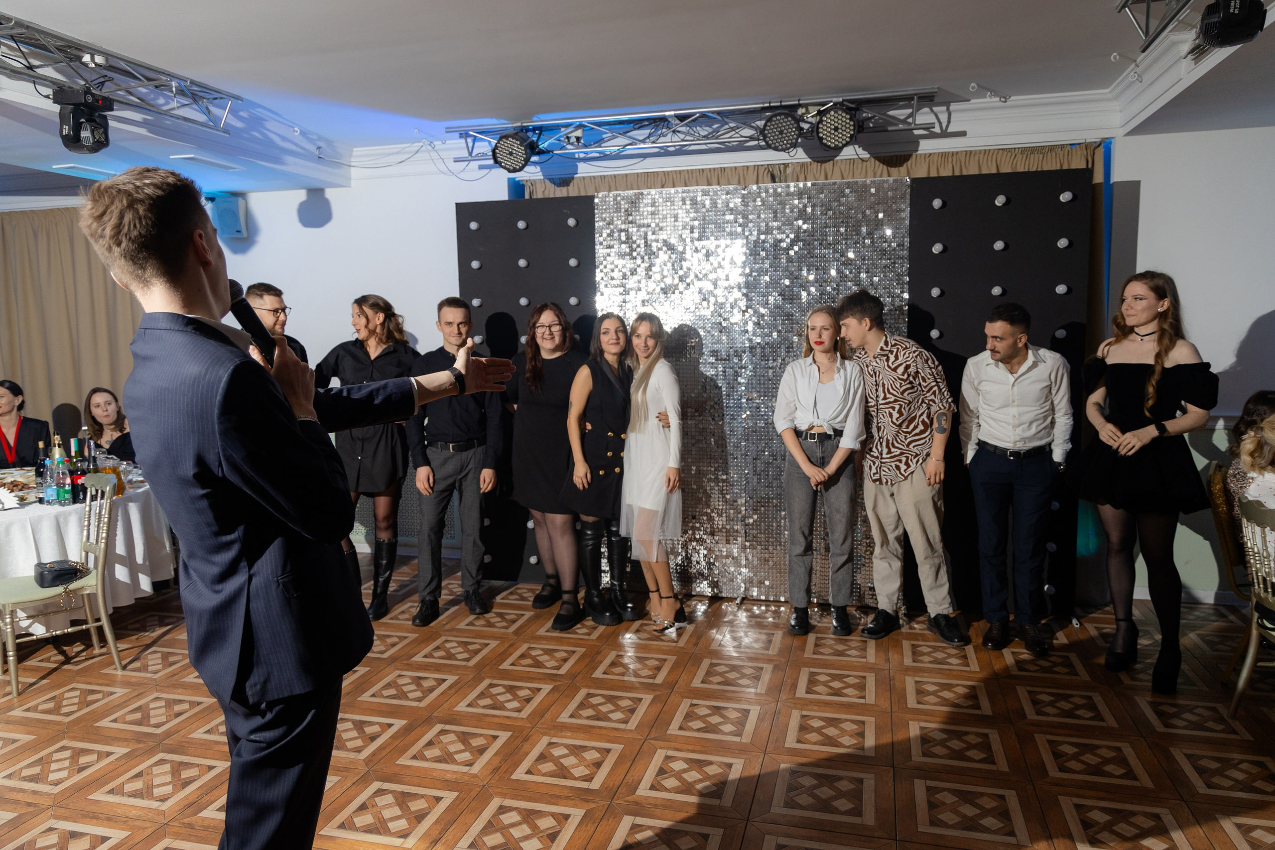 Корпоративная фотосъемка для кафе GARAGE | Новый год 2025 | Минск. Свадебный фотограф в Минске/Беларуси Сергей Спиридонов