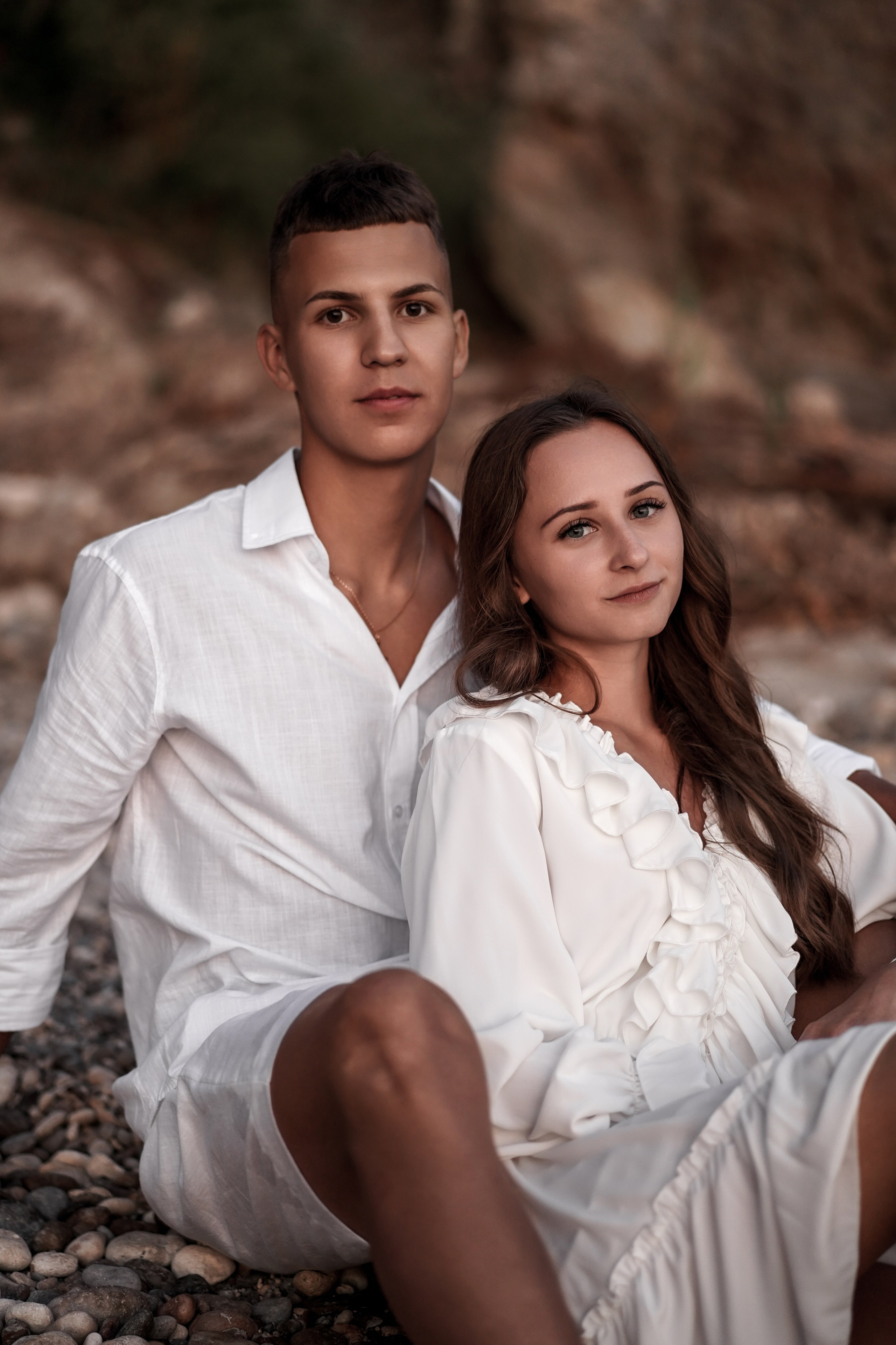 Матвей и Софья на фотосессии дикого пляжа Грот Дианы в Крыму. Свадебный фотограф в Ростове-на-Дону. Таинство Крещения и Венчания, семейные фотосессии. Алёна Чёботова
