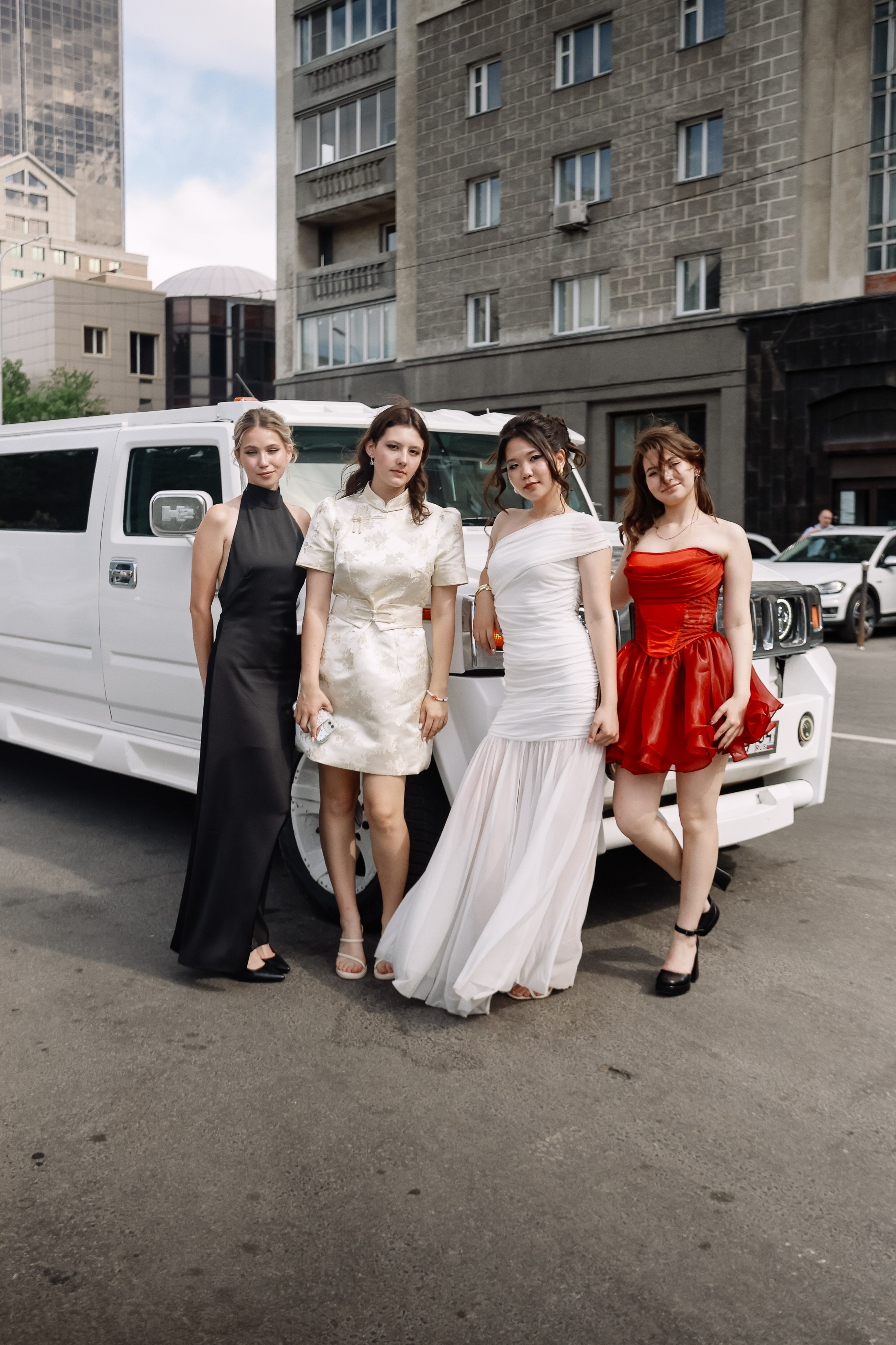 Выпускной школа 210 _прогулка. Фотограф Юлия Мальцева