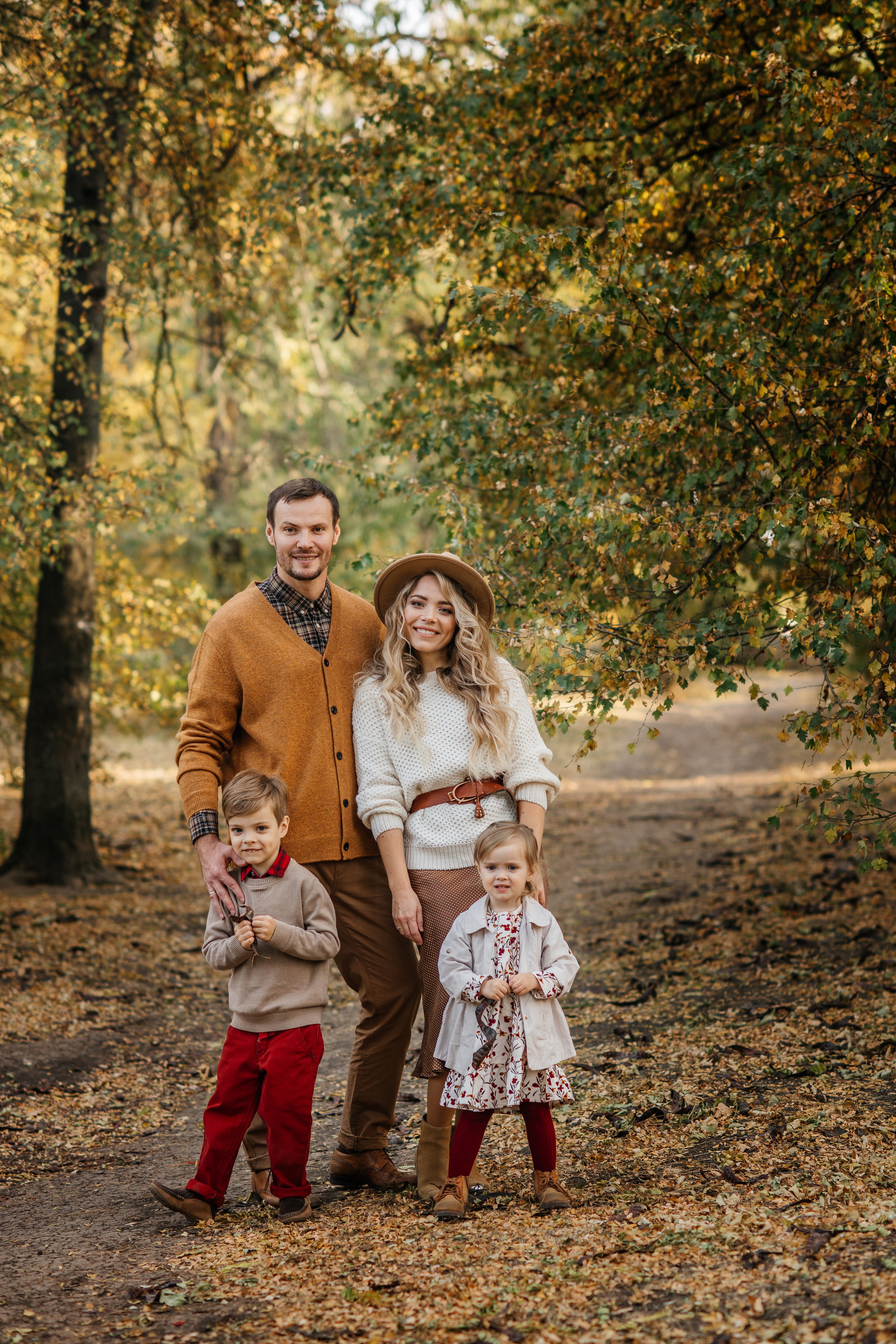 Осенняя прогулка семьи. Свадебный и семейный фотограф Надежда Соловьева