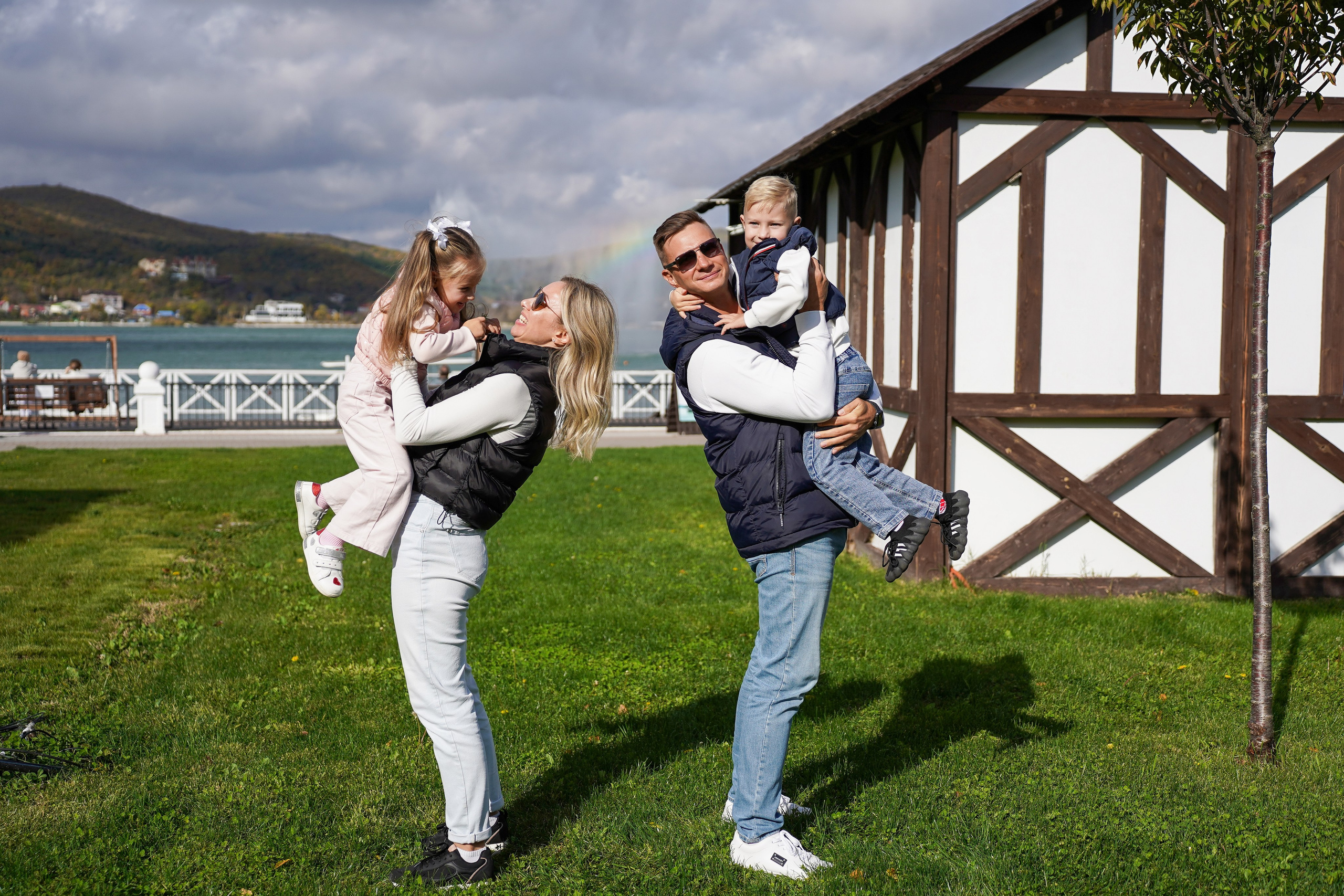 Семейная фотосессия в Абрау-Дюрсо. Фотограф Новороссийск | Геленджик и ЮФО Эльвина Ясинская