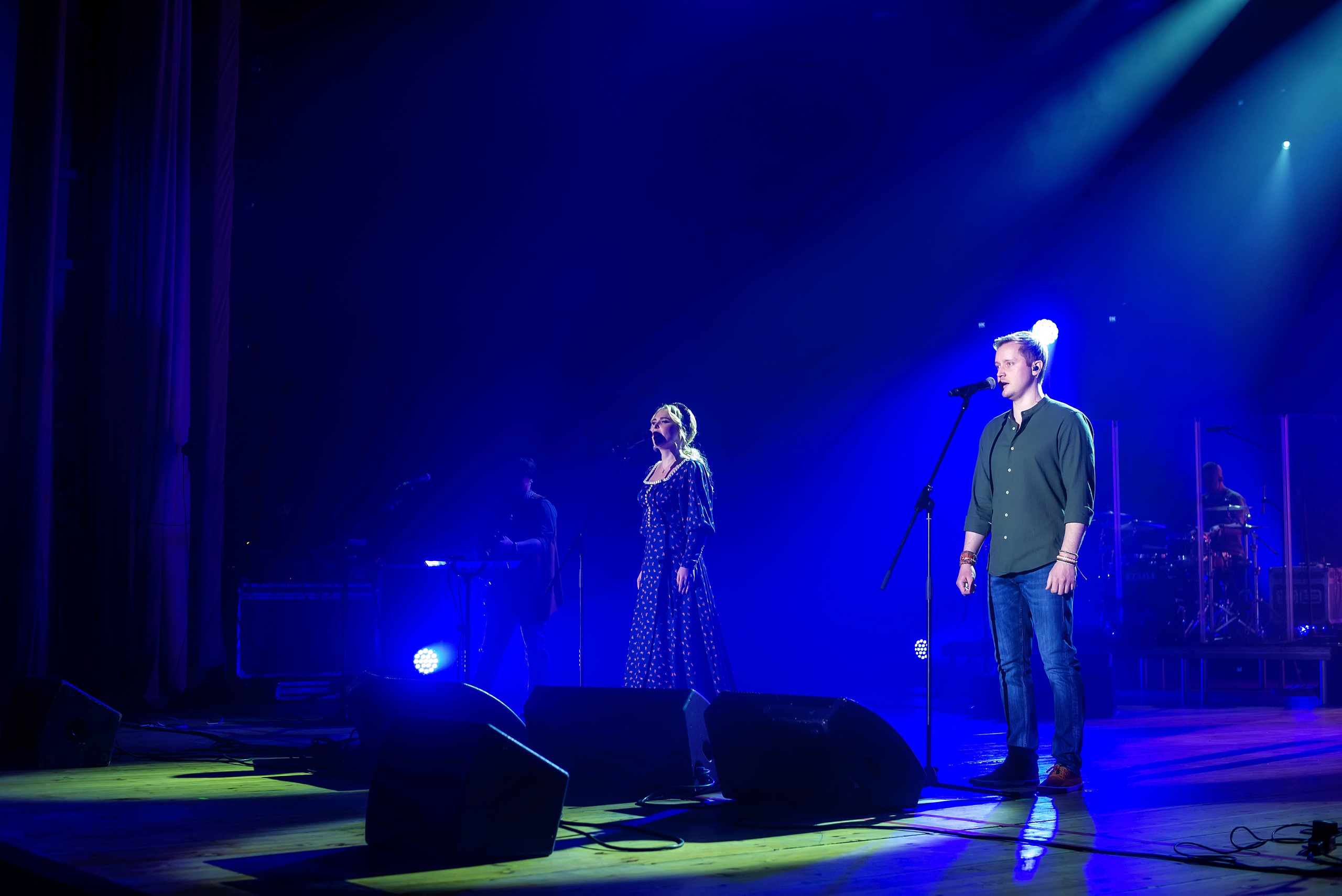 Концерт Пелагеи. Школьный, фэшн фотограф в Тюмени и в России Ирина Королева