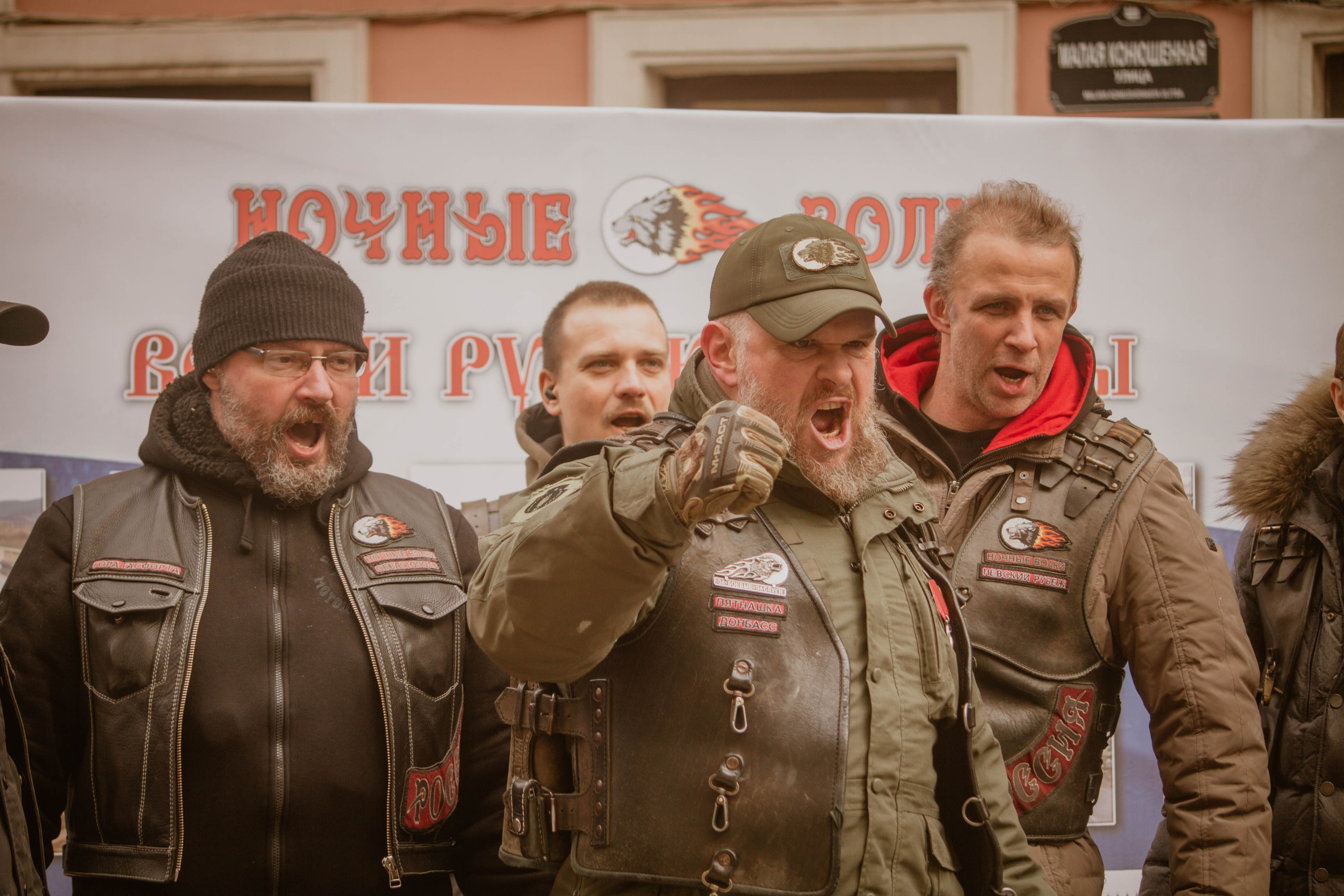 10 ЛЕТ ВМЕСТЕ — Патриотическая акция. Создадим шедевр? Виталина и её фотоискусство