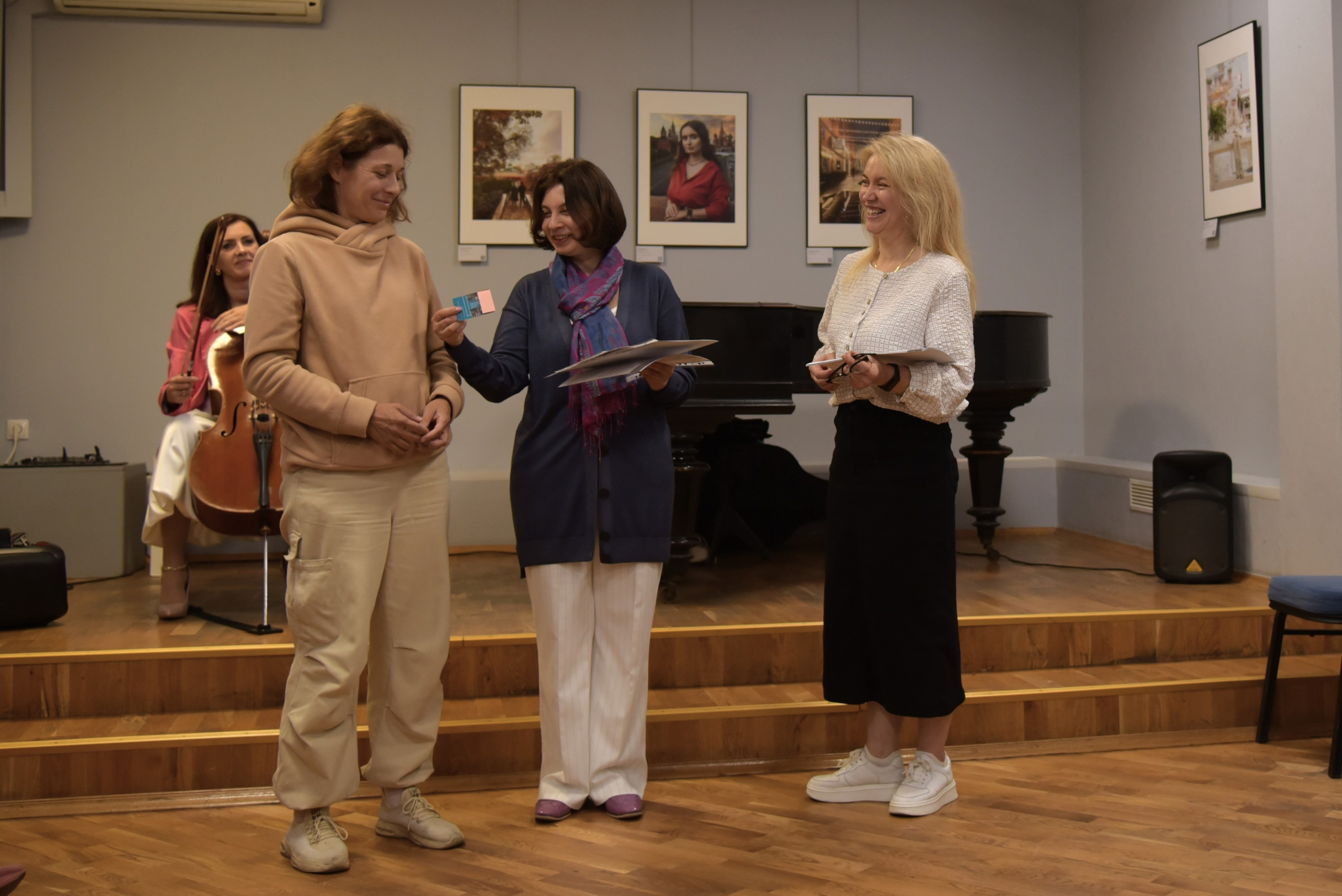 МОСКОВСКИЙ КАЛЕЙДОСКОП. Reportage, architectural, fine art photographer Lena Melnikova in Moscow