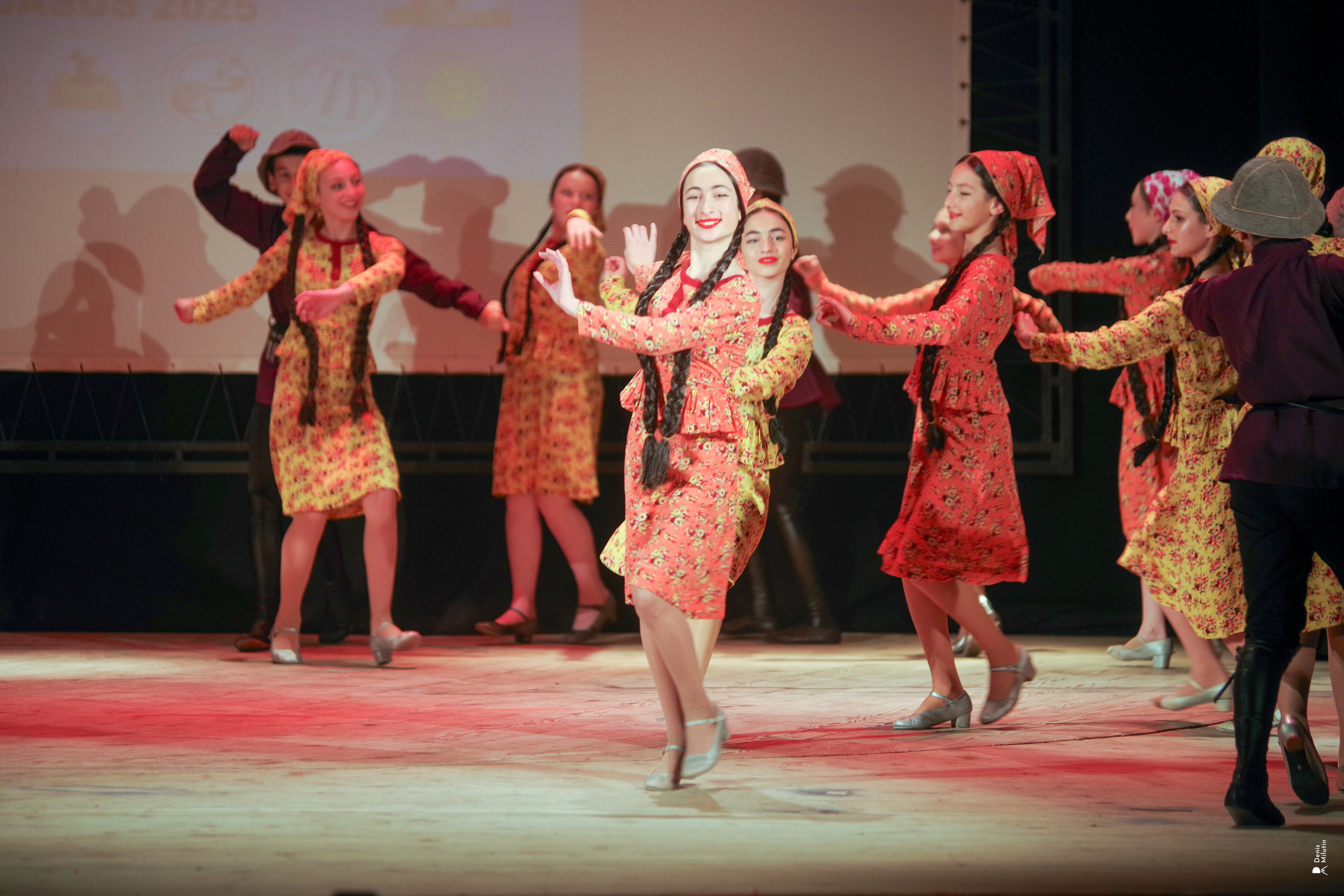 Танцы в прекрасном Они. Портретный фотограф Денис Милютин