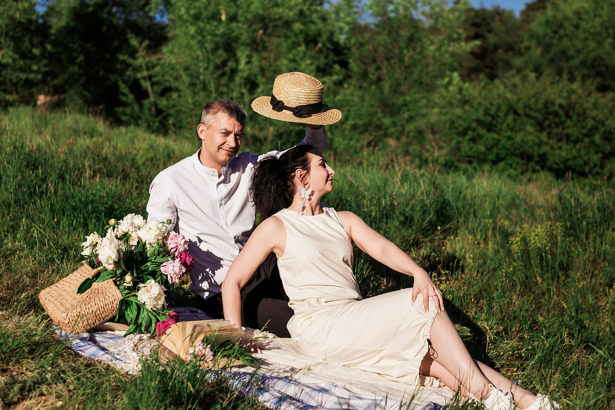 Фотосессия с пионами. Семейный фотограф в Саратове