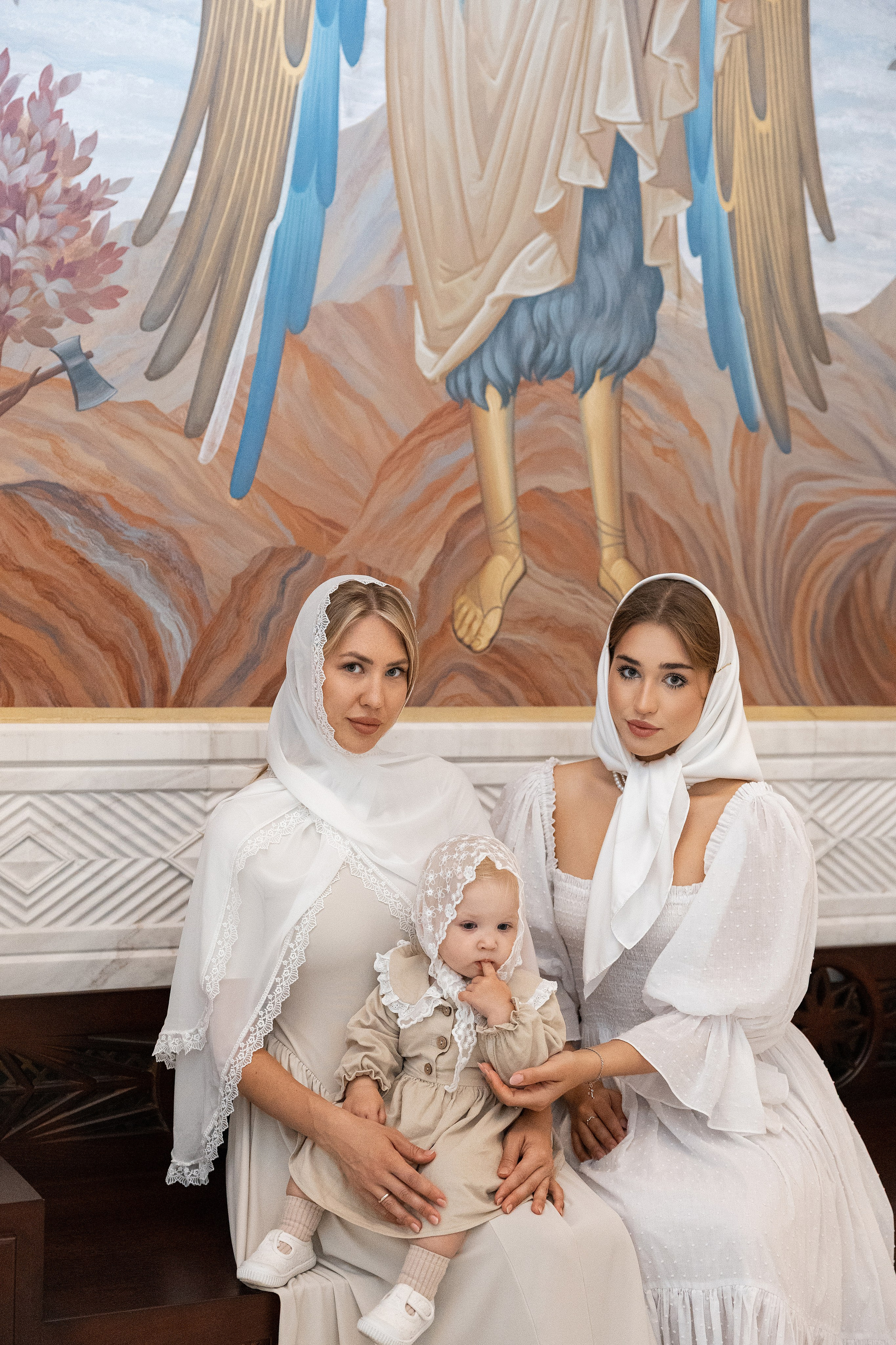 Крещение Аделины. Фотограф Крещение, Выписка москва