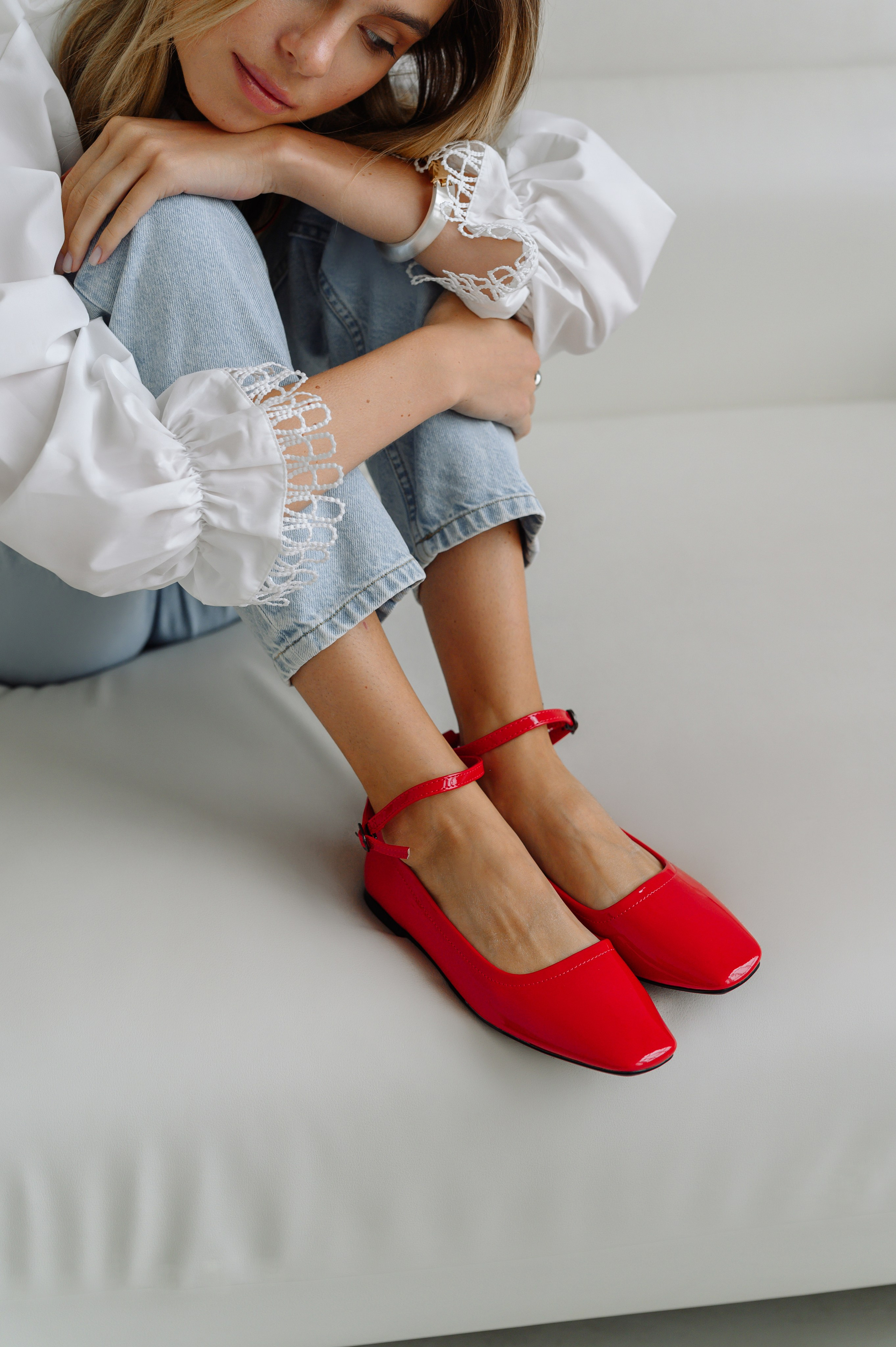 Съемка обуви для маркетплейсов (Wildberries, Ozon, Яндекс.Маркет). Фотограф товаров для соцсетей - инстаграм, вконтакте. Контент-фотограф в Москве Хныкина Лена