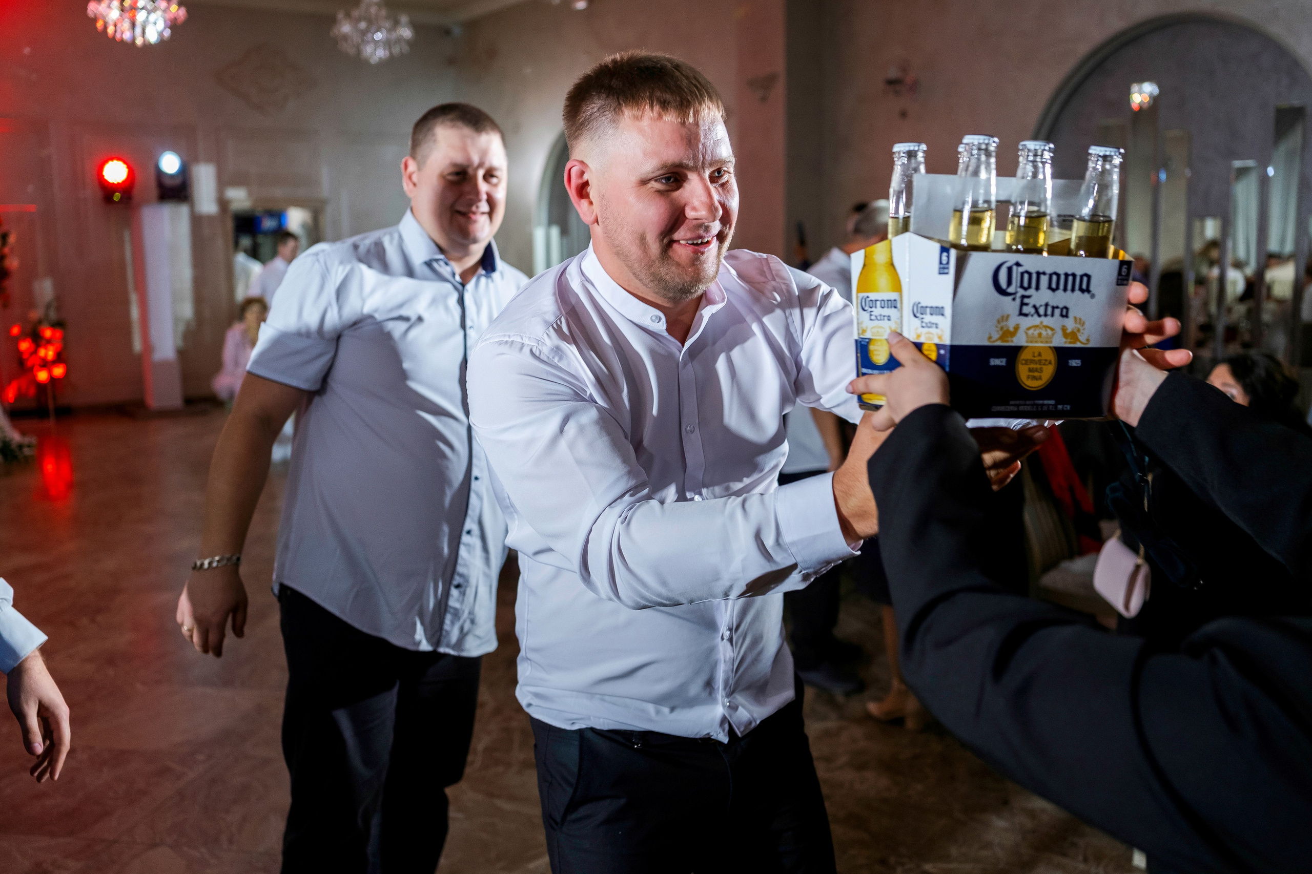 Илья и Мария. Свадебный фотограф | репортаж | праздники | крещение