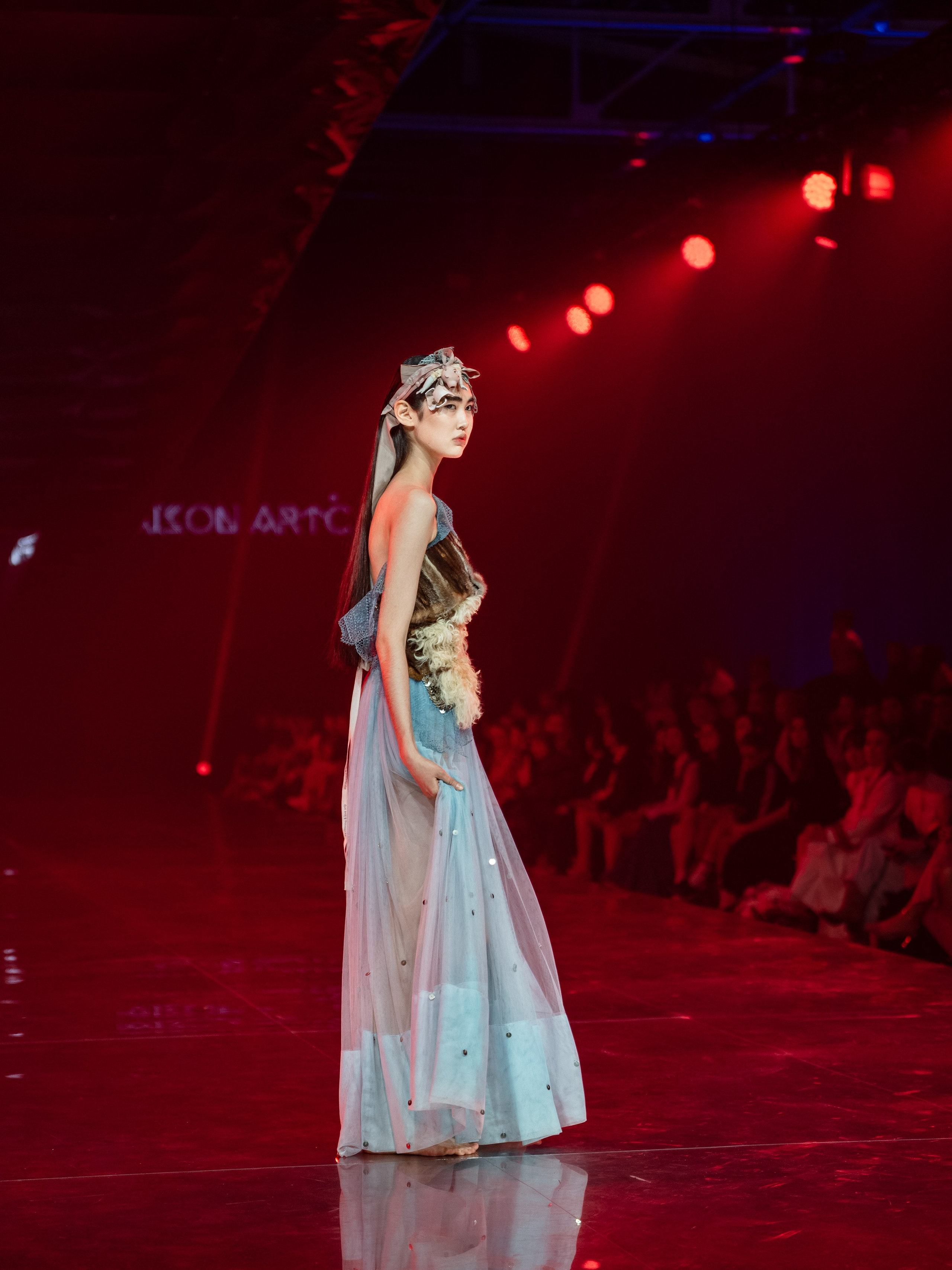 Visa Fashion week Maison Artc. Сайт Алматинского НЮ АРТ, будуар и фэшн фотографа Дениса Карпенко