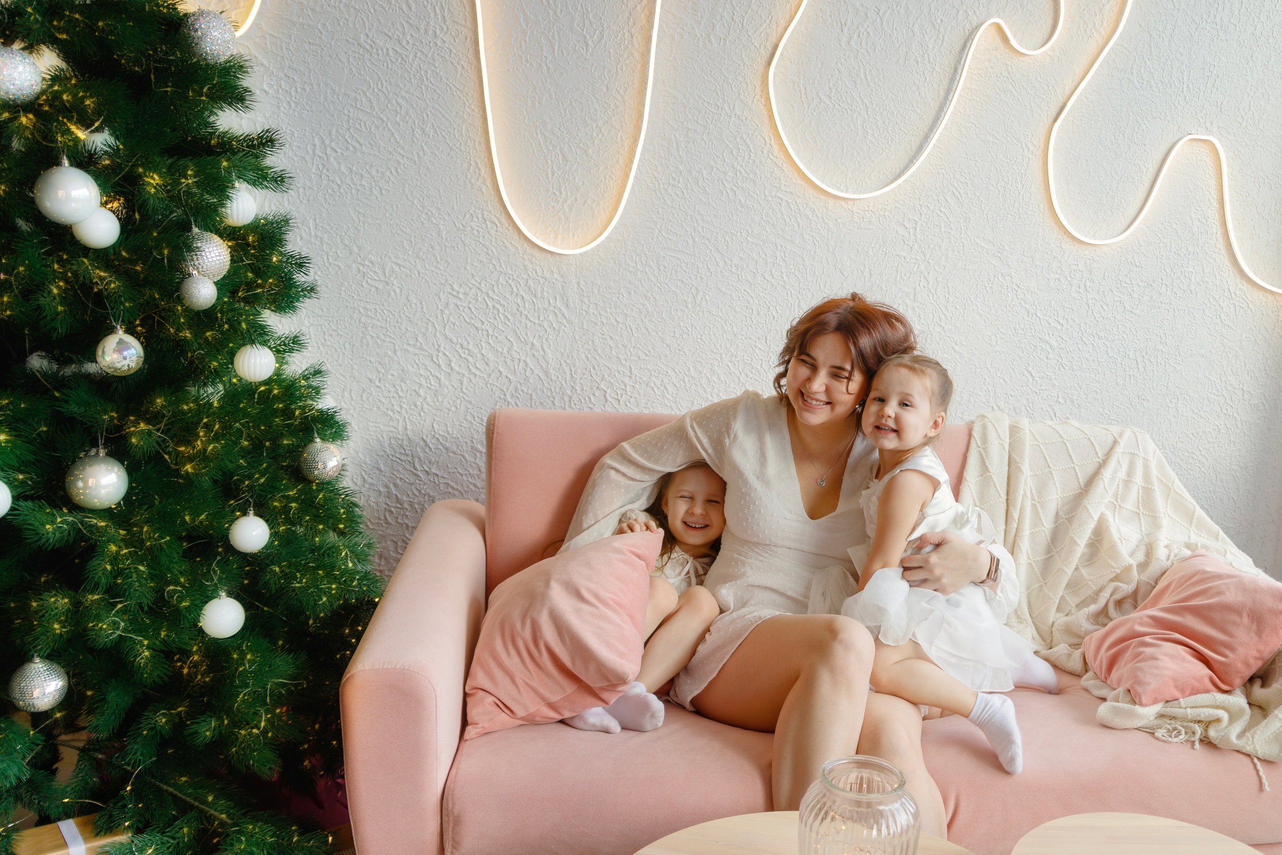 Семейная фотостудия. Семейный, свадебный и детский фотограф в Новосибирске Ольга Хидченко