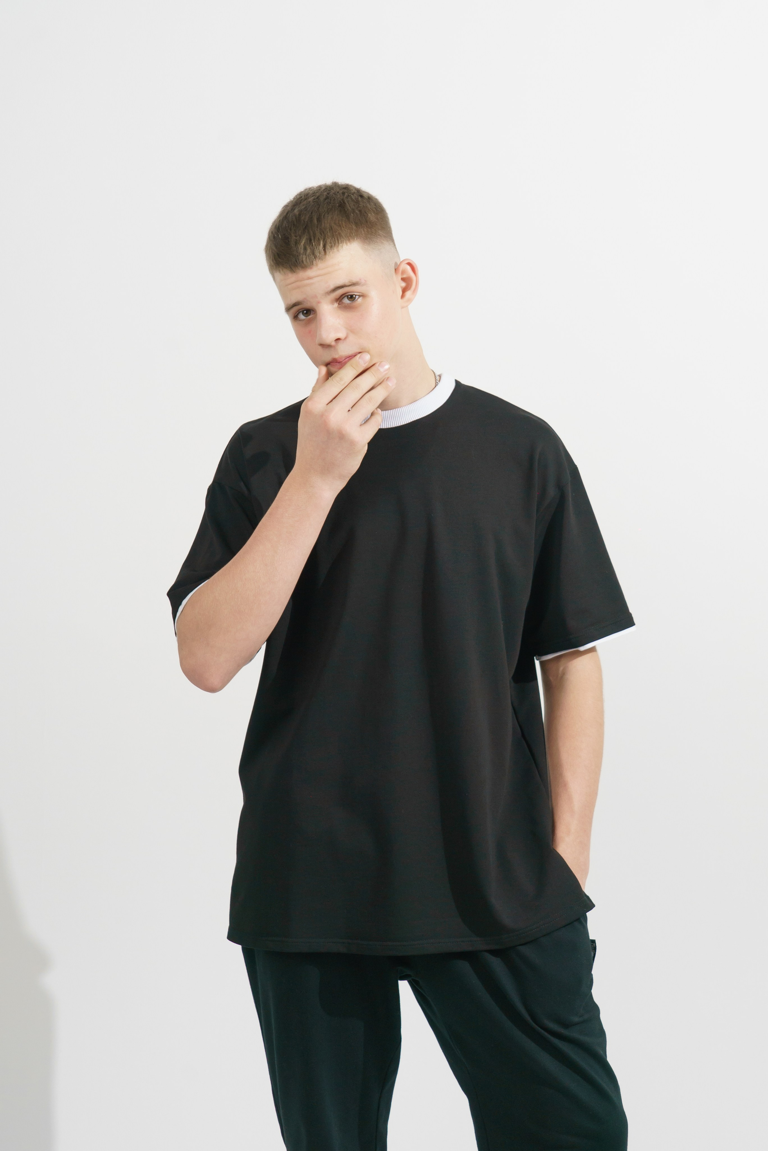 Предметная фотосъемка одежды для Wildberries и Ozon — бренды Краснодара. Фото и видеосъемка одежды для маркетплейсов Ozon, Wildberries. Шедевры для Вас! Фотограф и Видеограф в Краснодаре Пахиев Руслан