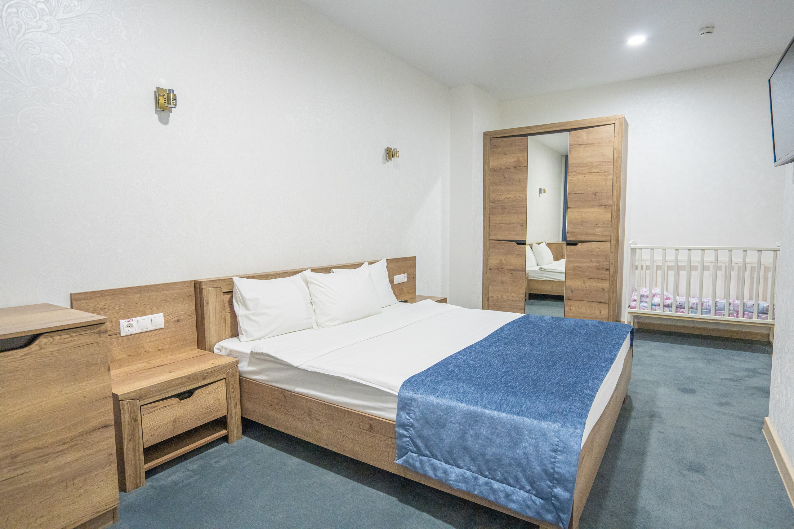 Интерьерная фотосъемка премиальных отелей Dream Hotel в Краснодаре и Анапе Профессиональная фотосъемка интерьеров отелей Dream Hotel: Красно. Шедевры для Вас! Фотограф и Видеограф в Краснодаре Пахиев Руслан