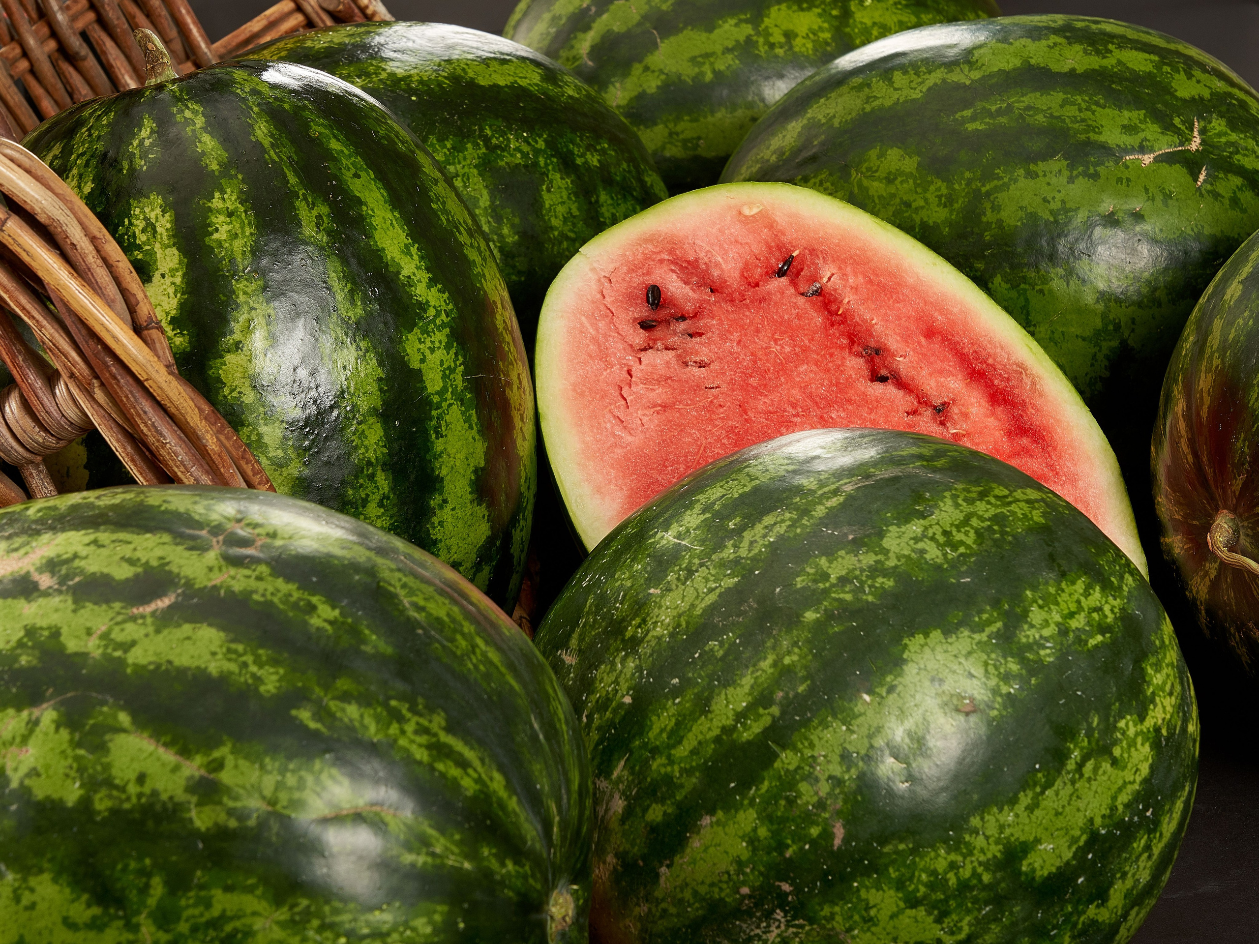 Without PROCESSING. Max Matvich and Victoria Basova are professionals in their field