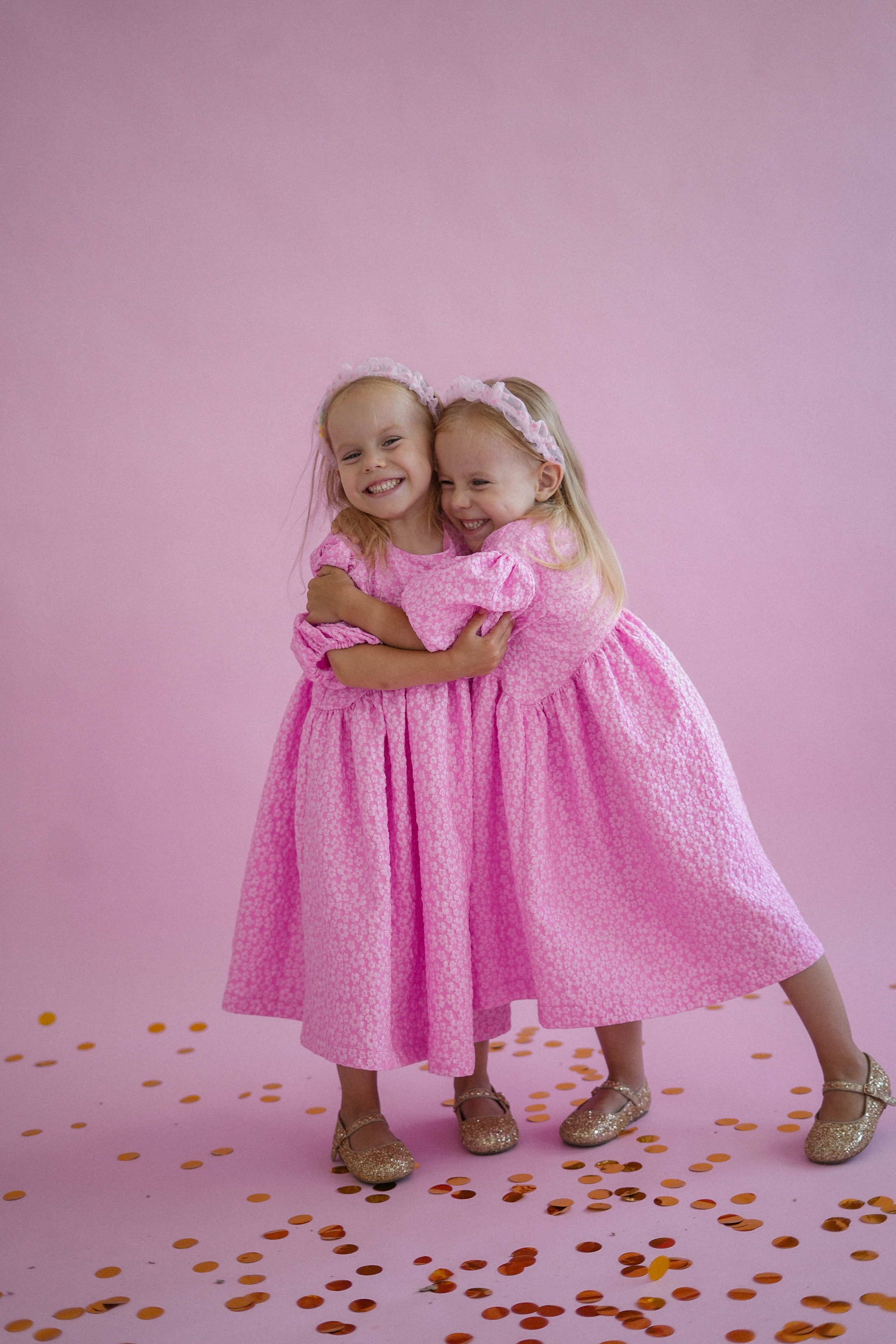 Катя и Варя день рождение. Фотограф Волгоград Анастасия Ли