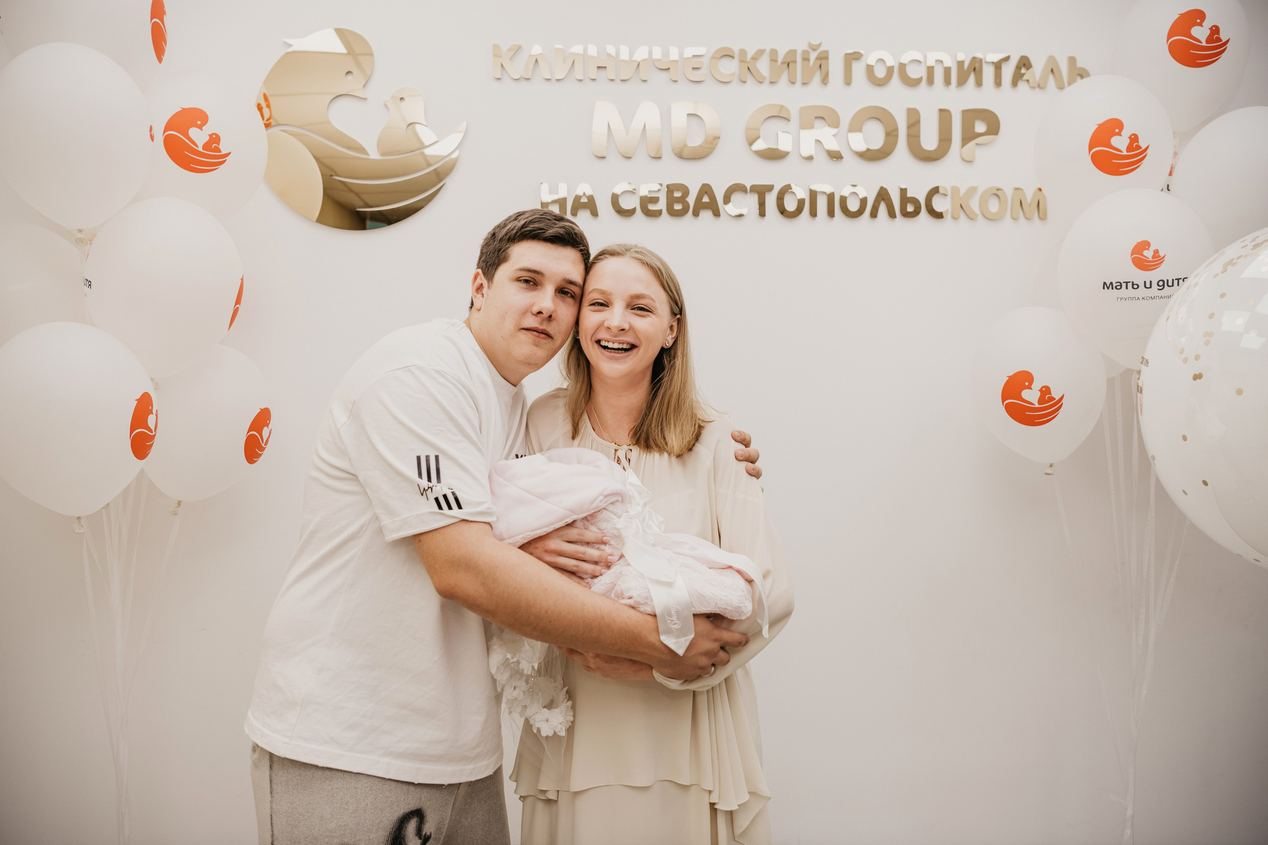 Выписка Виктории. Мать и дитя. Фотограф на выписку из роддома в Москве и МО