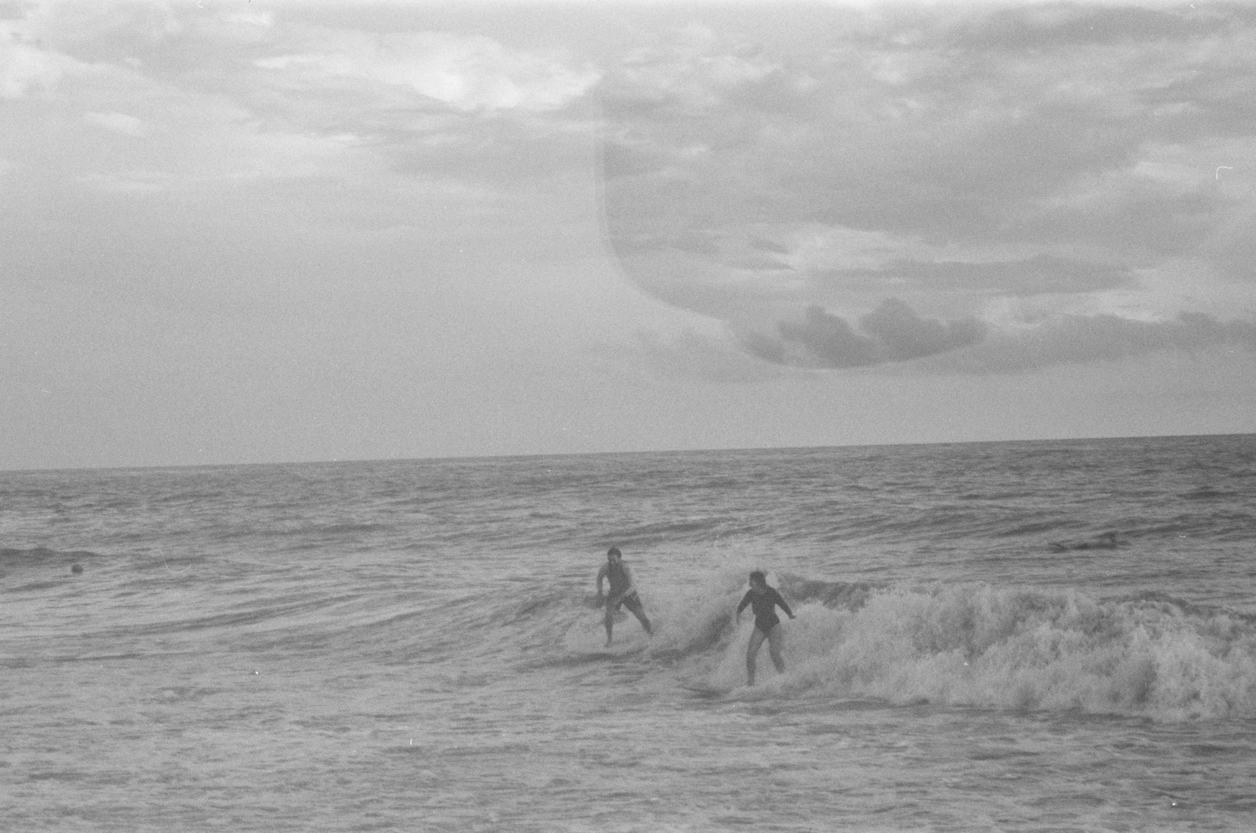 Surfing. Carolinetru