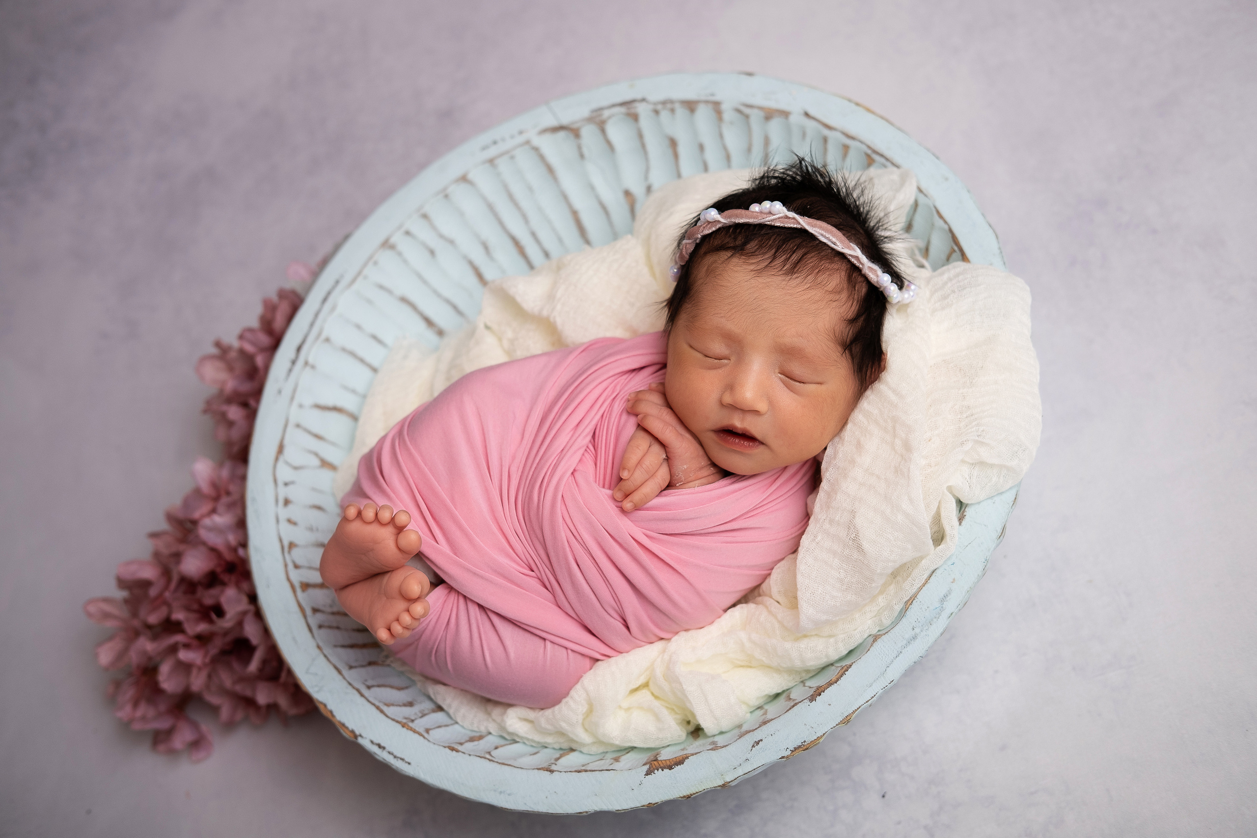 Новорожденные. Семейный фотограф и фото новорождённых в Астрахани Надежда Турченко