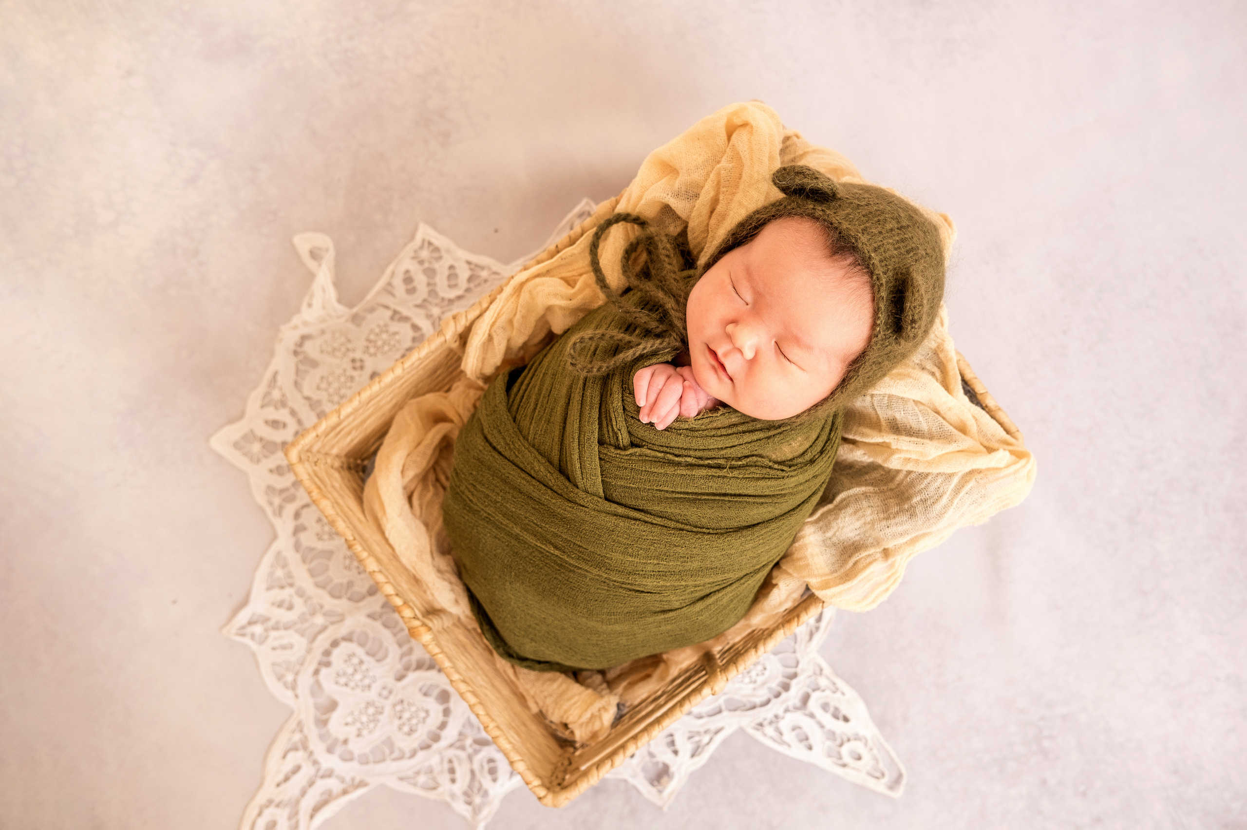 Новорожденные. Семейный фотограф и фото новорождённых в Астрахани Надежда Турченко