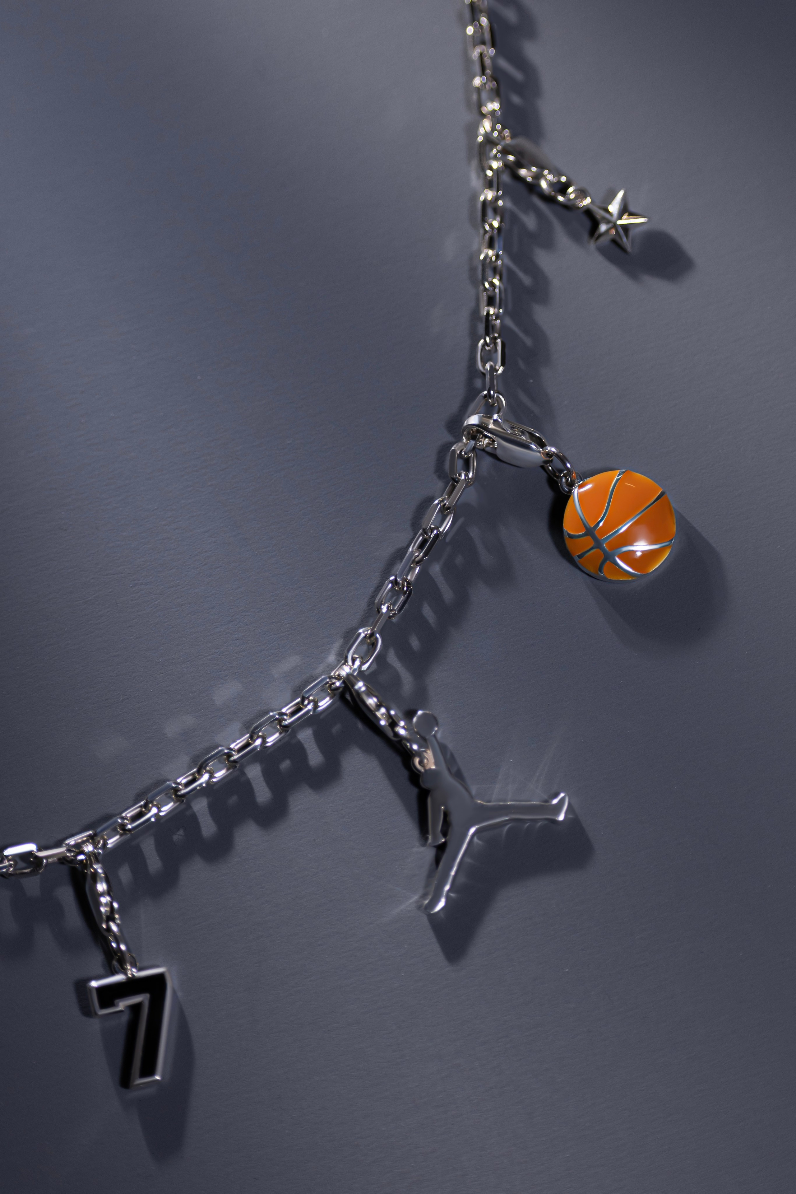 Mozi J х Media Basket. Photographer. Producer. Retoucher