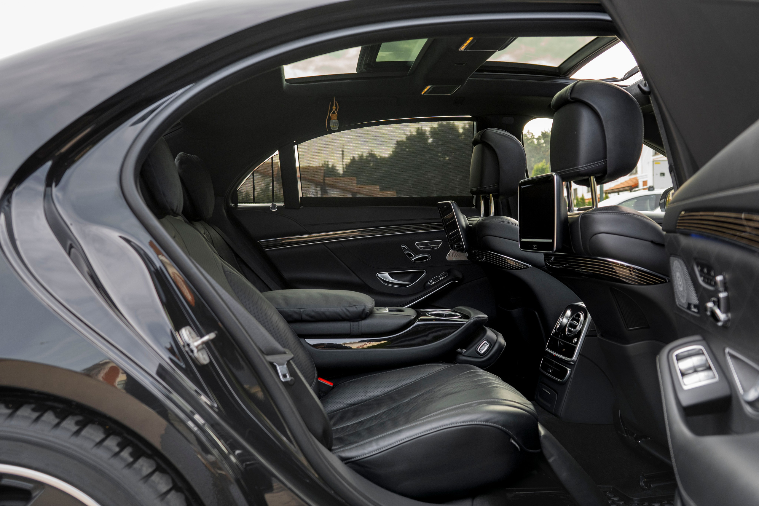 Mercedes S-class (W222)