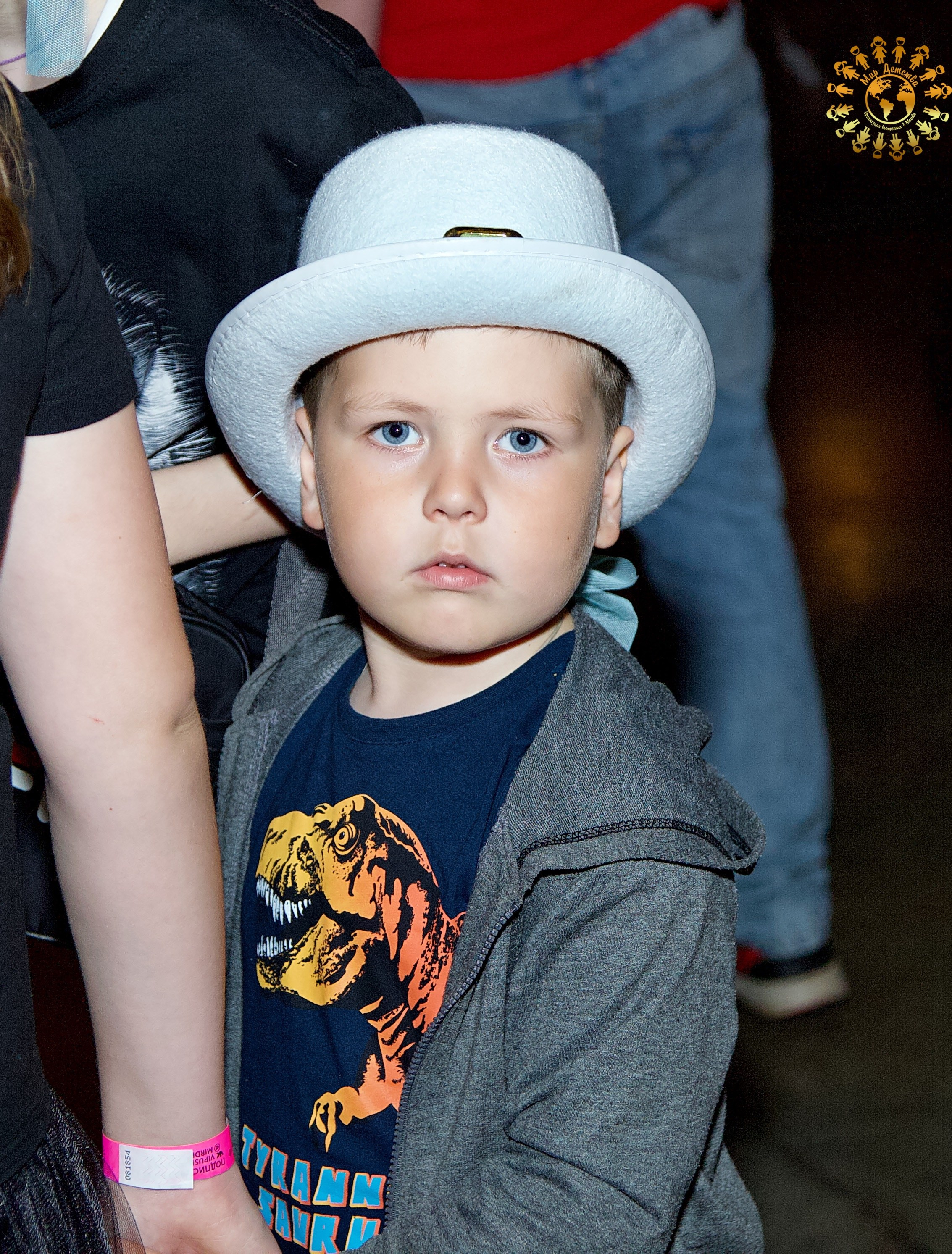 Выпускной 2023 (Школа 667, 4-й класс). Репортажная съемка в Москве и области. Анималистика