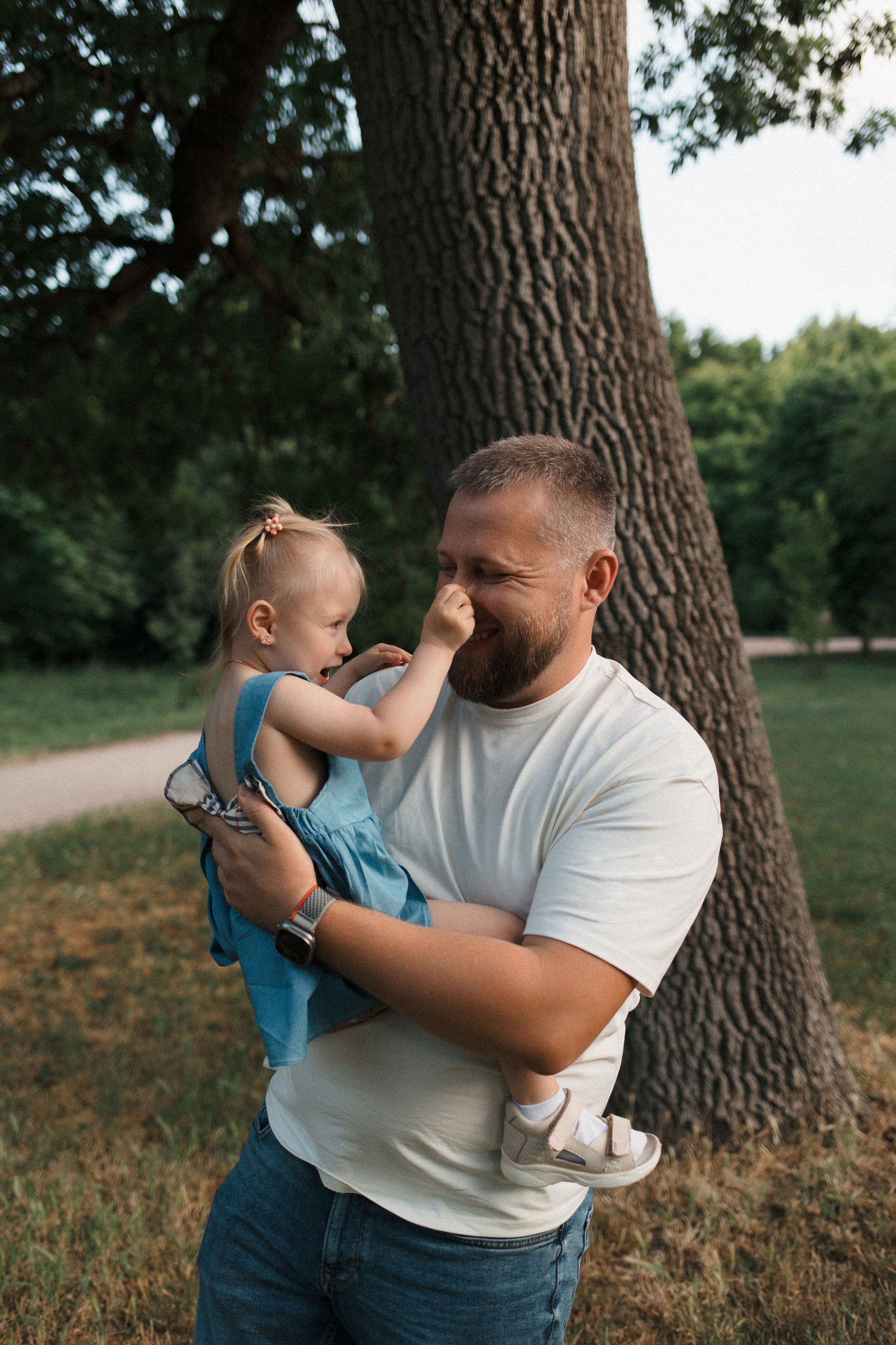 Парк, вечер). Свадебный фотограф Мироманов Николай в Крыму